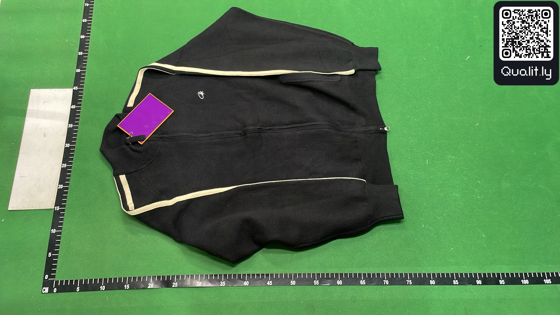 Pull — photo QC 2 sur 12