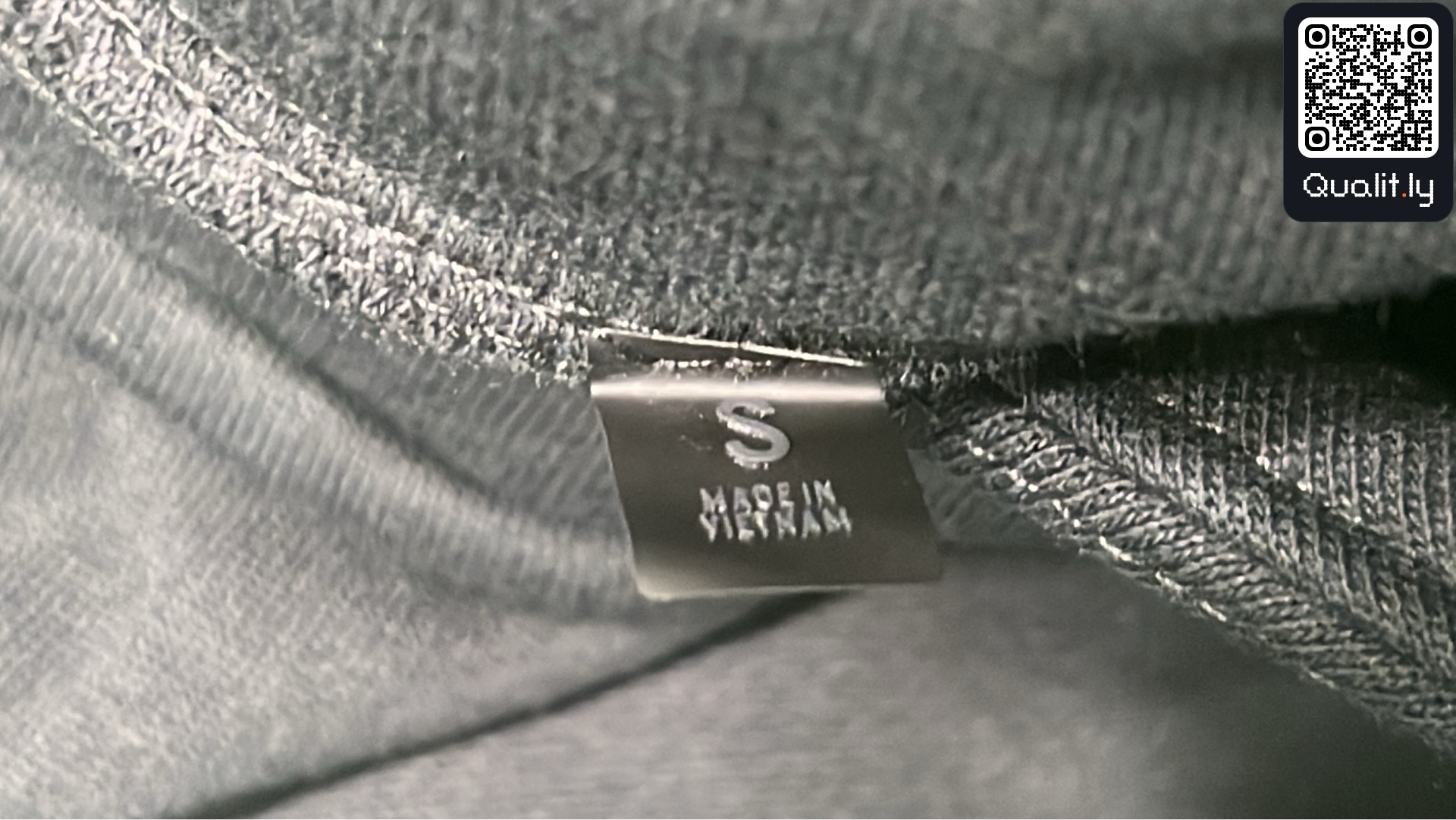 Sweatshirt — QC-foto 1 av 4