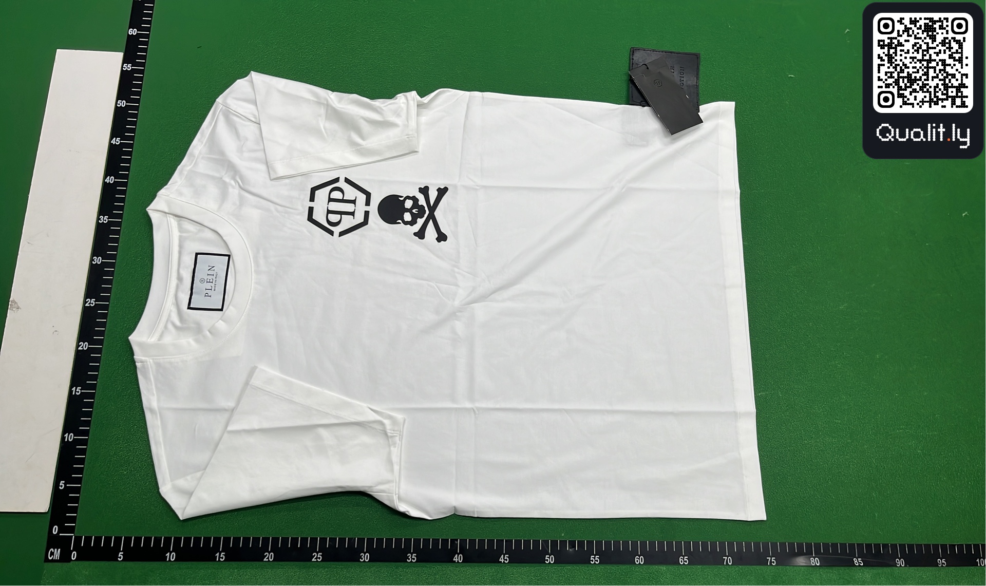 T-shirt QC photo 2 of 4