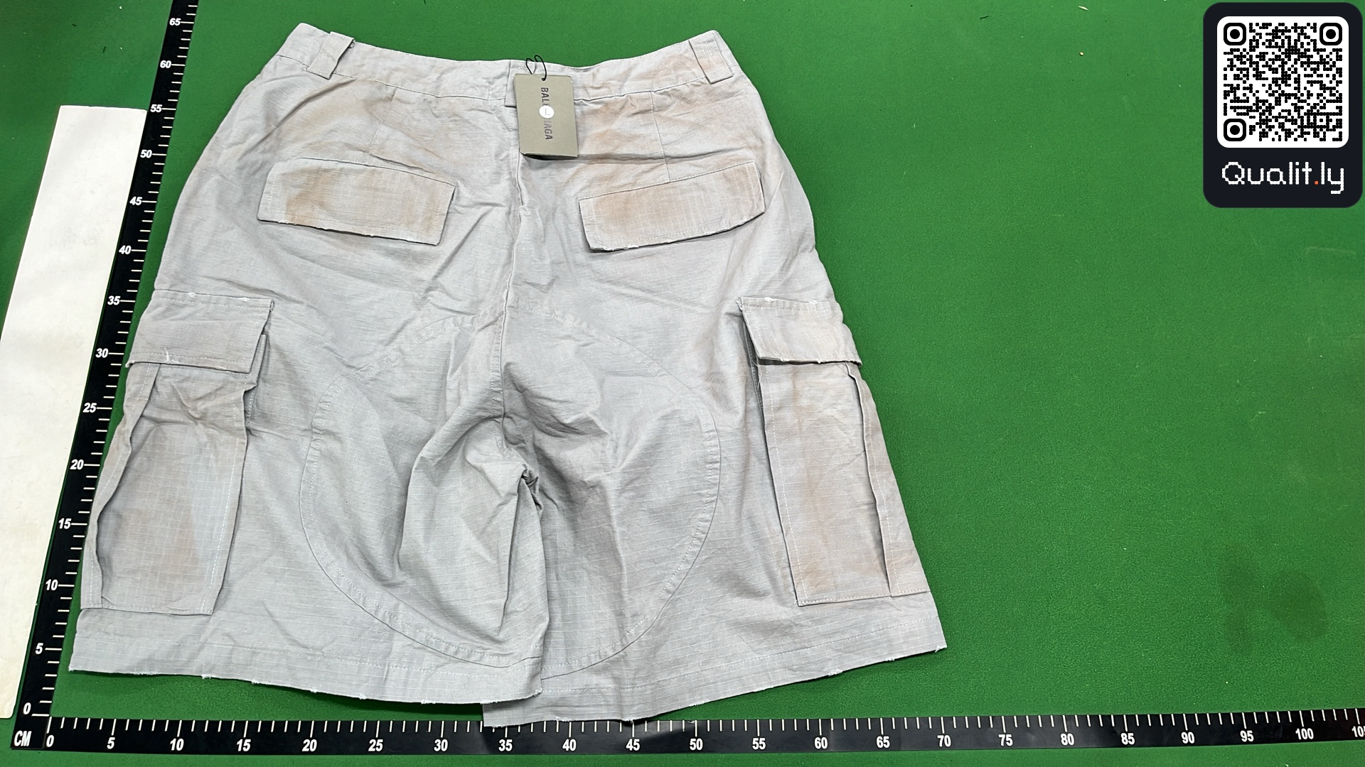 短裤 QC 照片 3 / 4