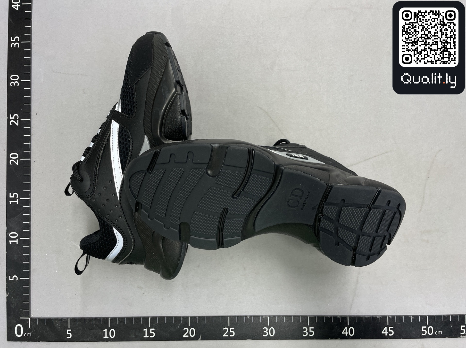 Sneakers — foto QC 2 di 112