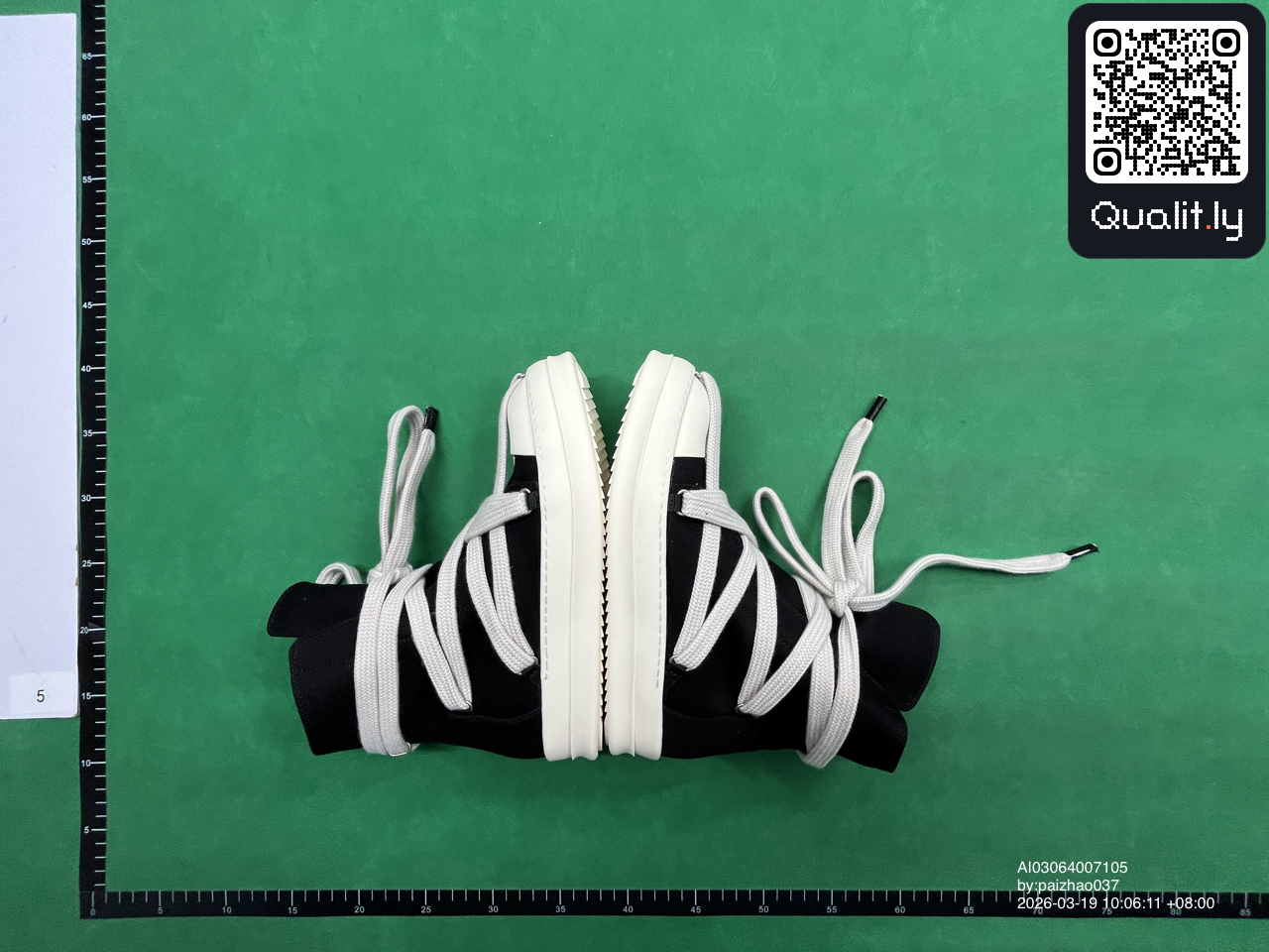 Sneakers — QC-foto 2 av 26