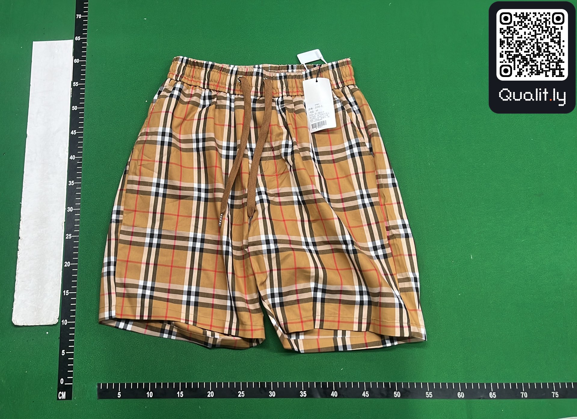 Pantaloni — foto QC 2 di 20
