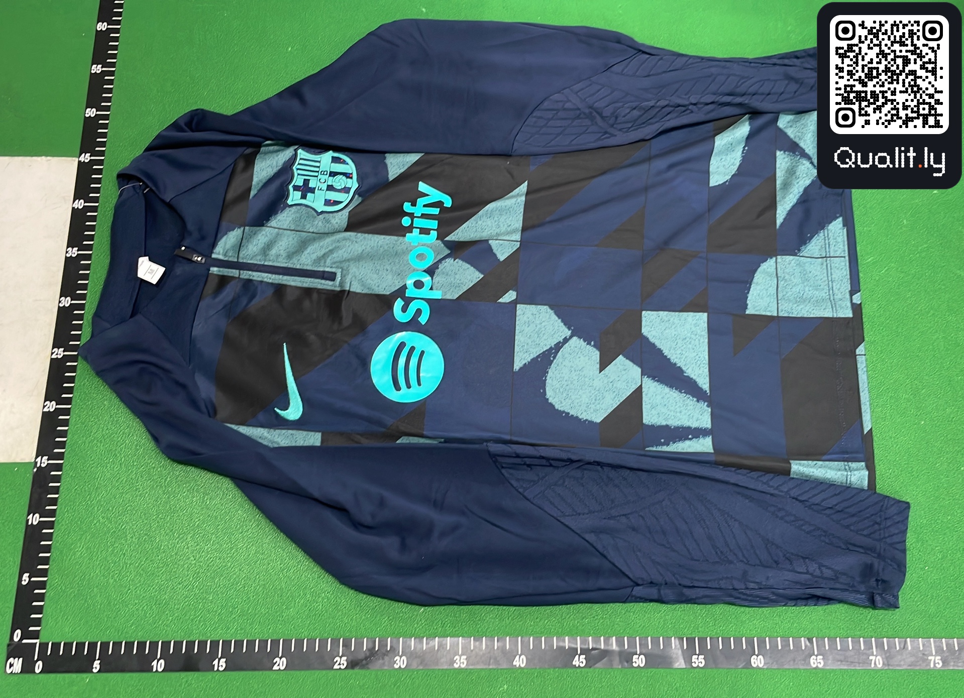 Chemise — photo QC 2 sur 5