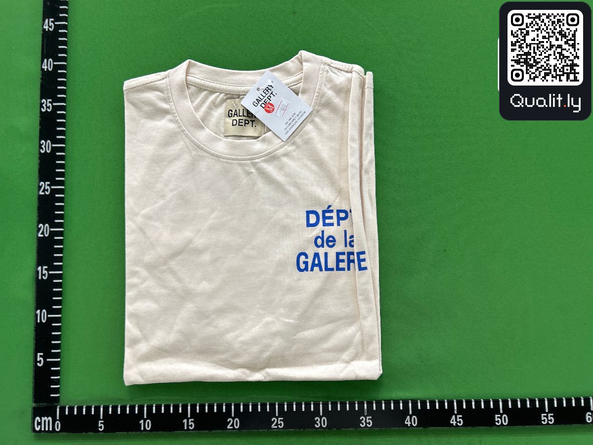 Tricou — fotografie QC 1 din 16
