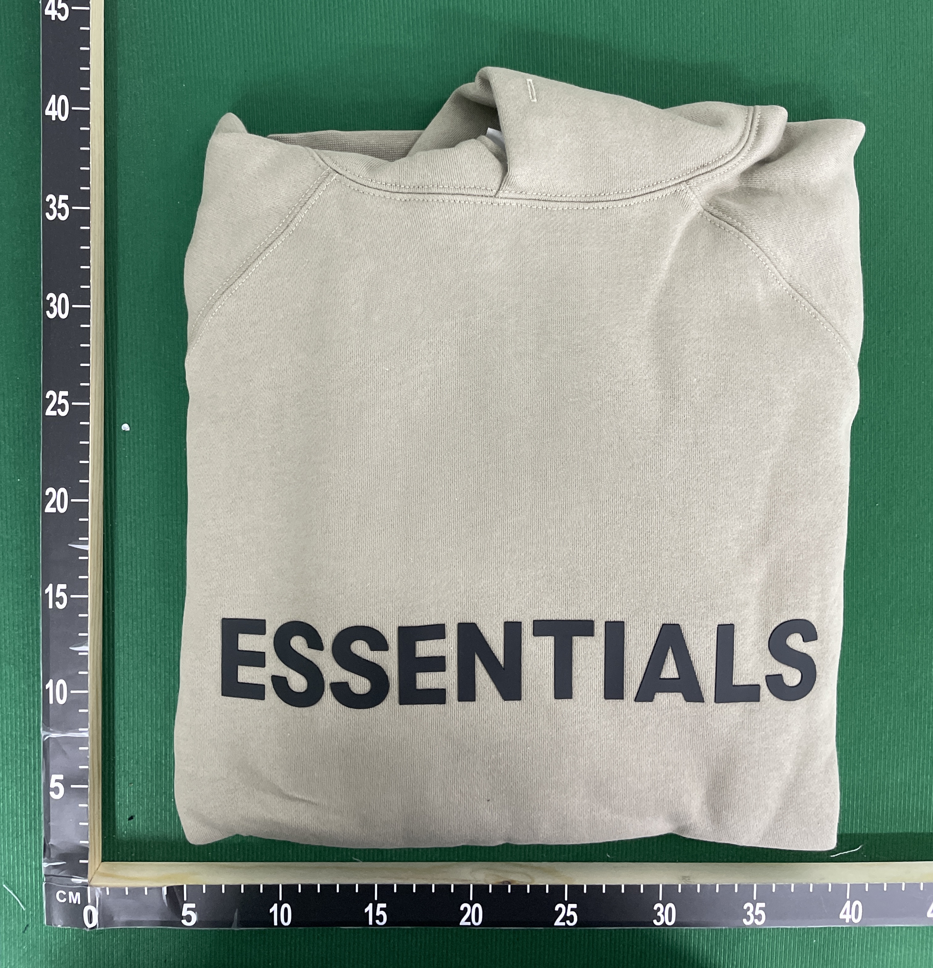 Hoodie QC photo 1 of 78