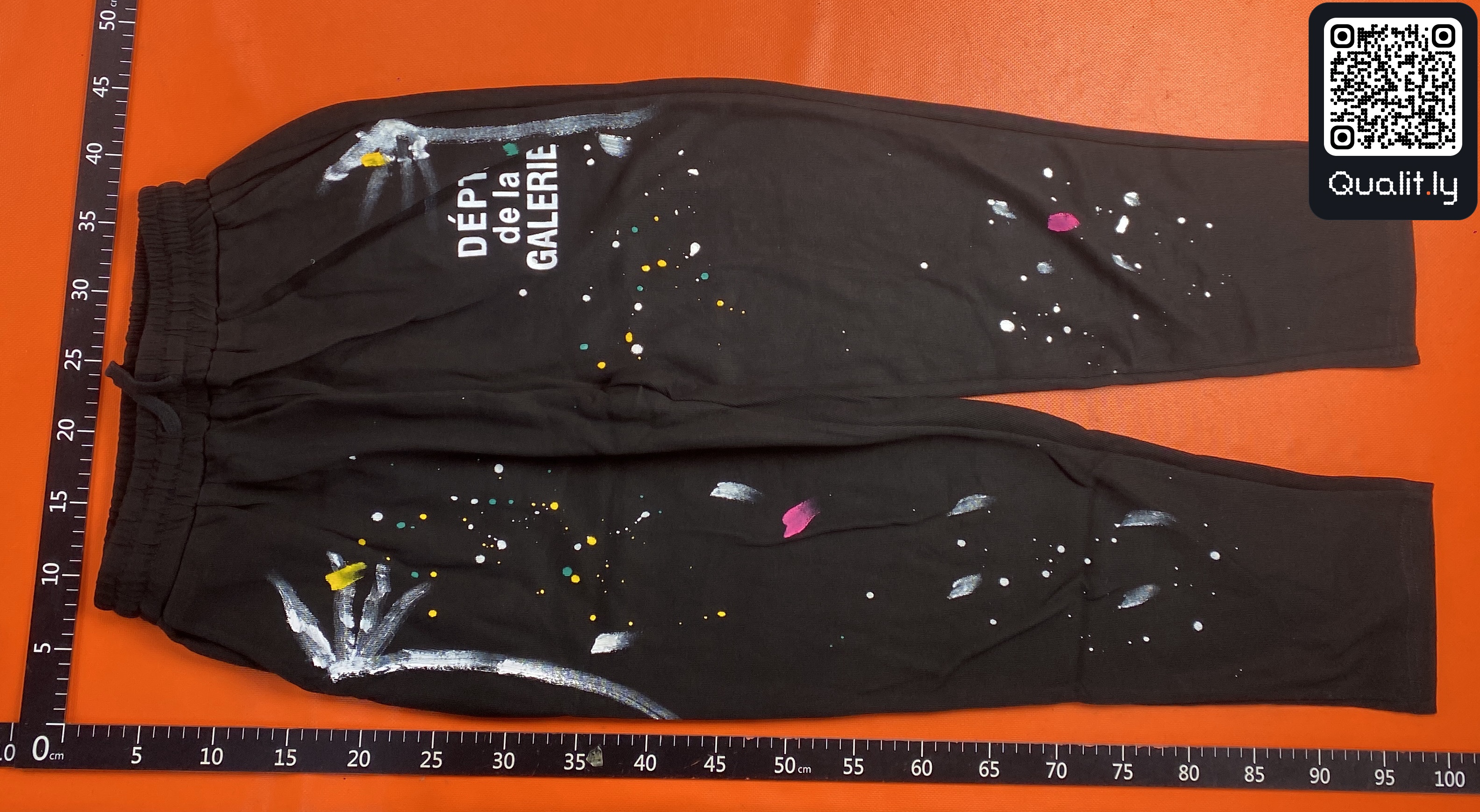 Hoodie — QC-foto 3 av 133