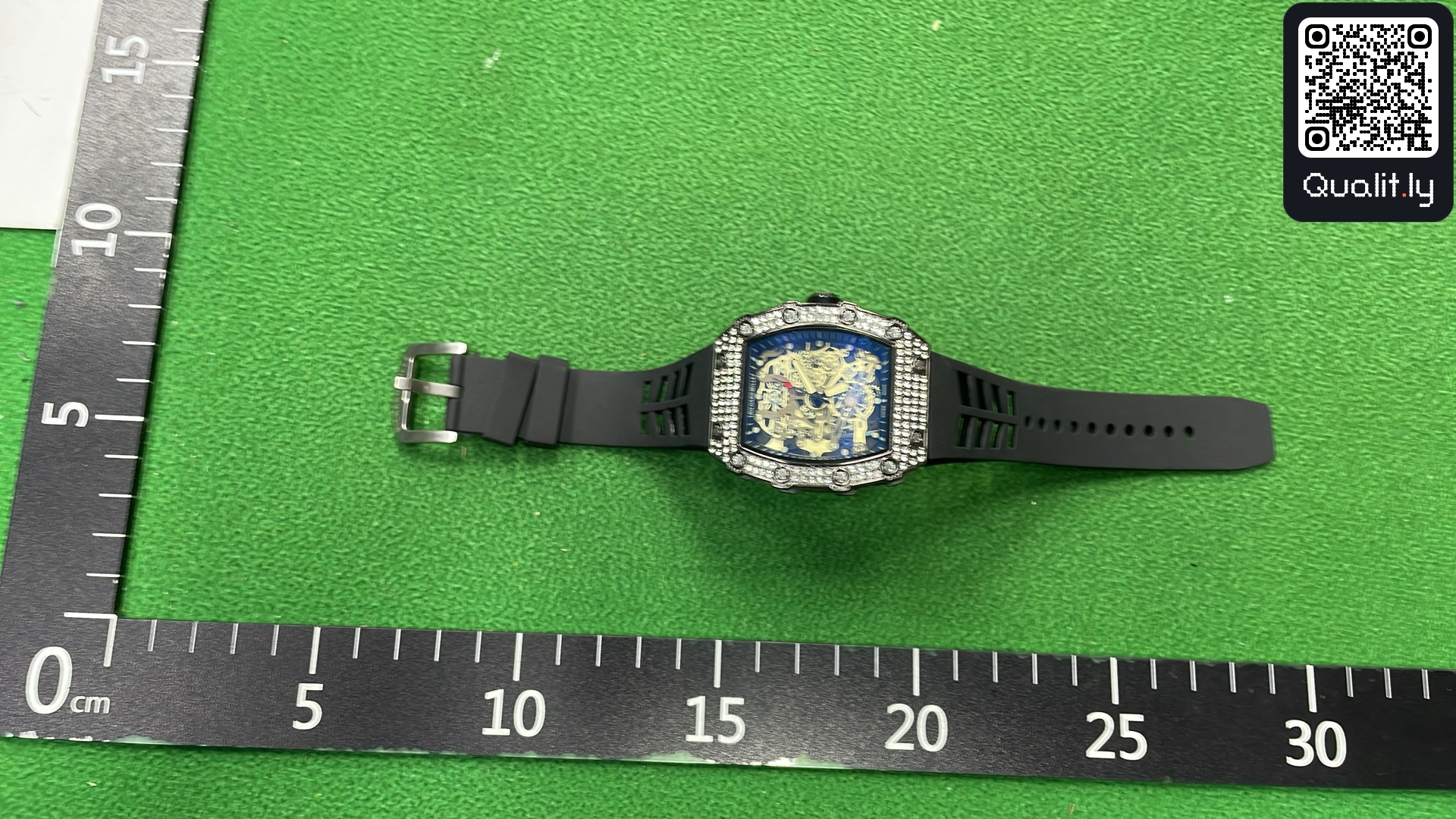 Montre — photo QC 1 sur 37