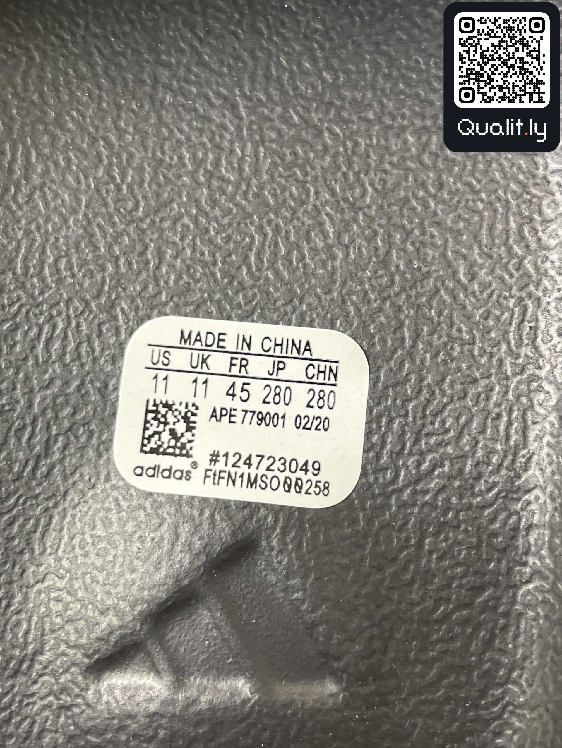 Ciabatte — foto QC 1 di 26