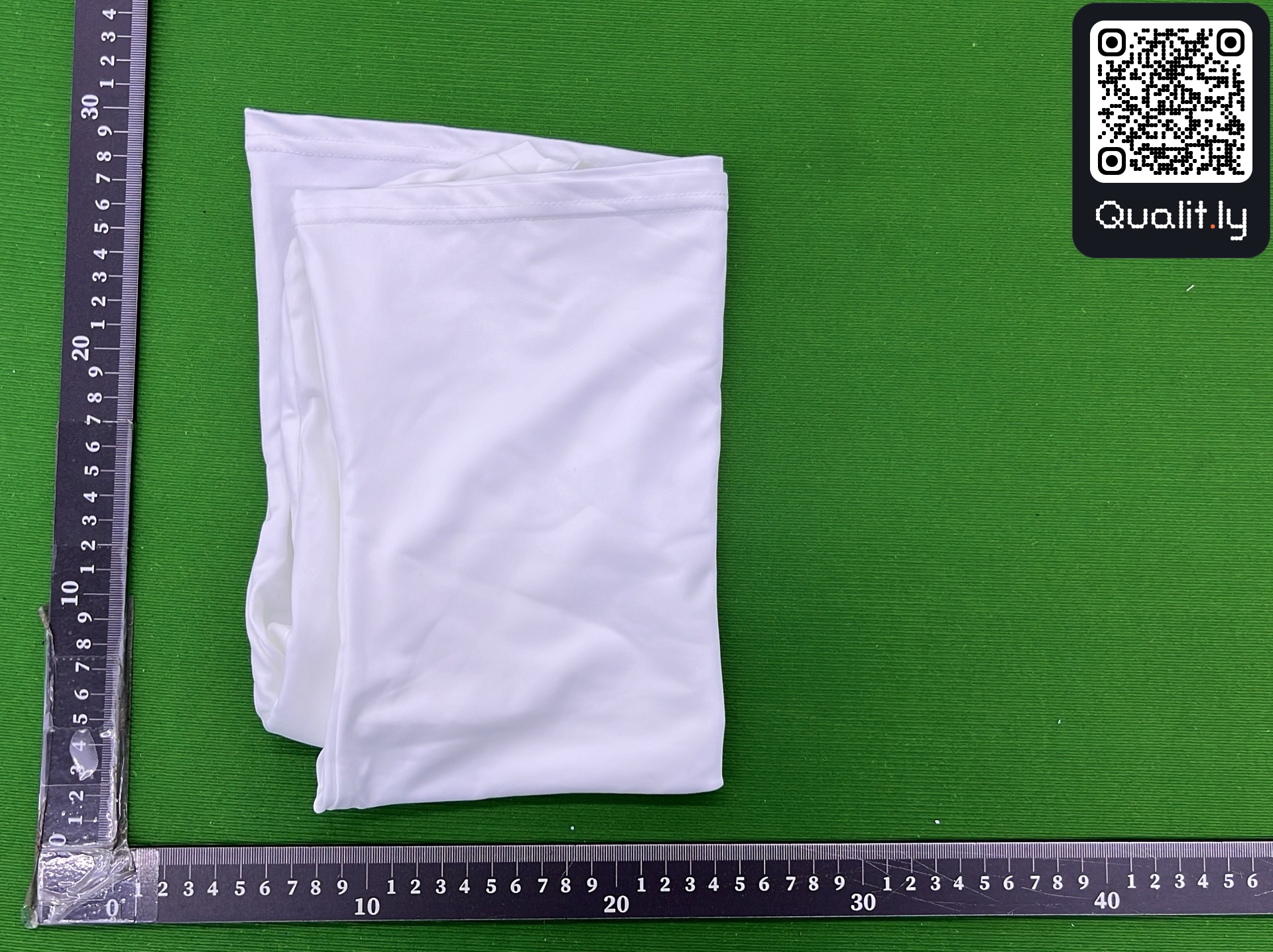Camiseta — foto QC 2 de 32
