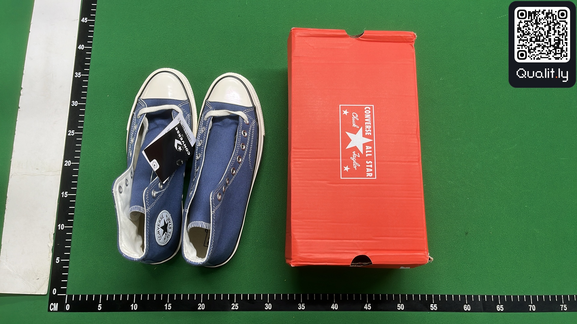 Sneaker — QC-Foto 1 von 6