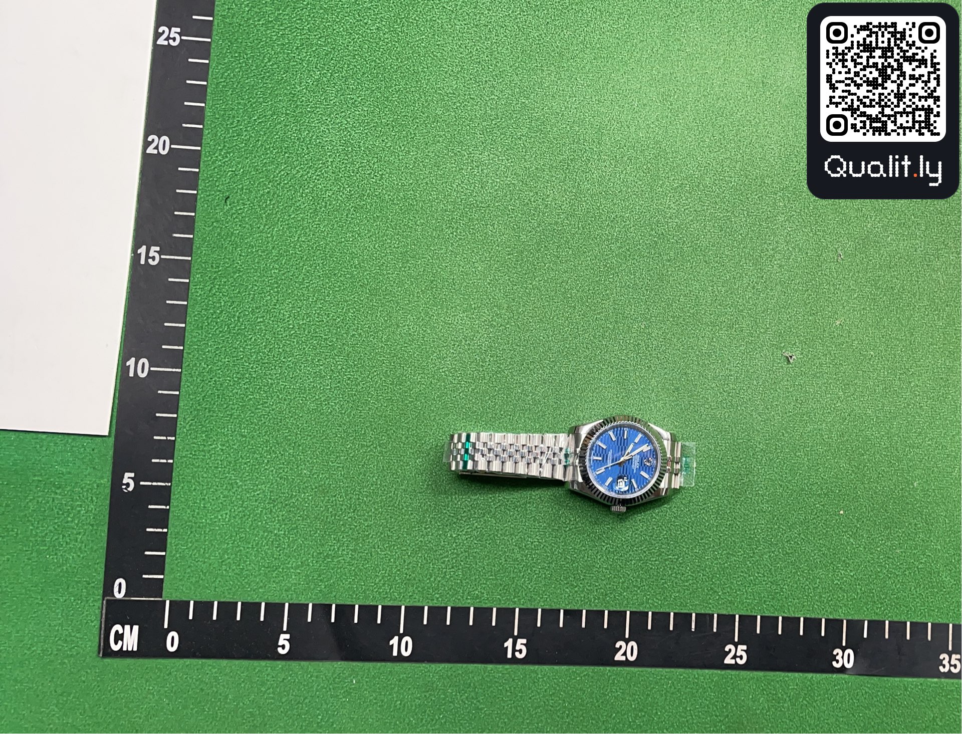 Uhr — QC-Foto 1 von 3