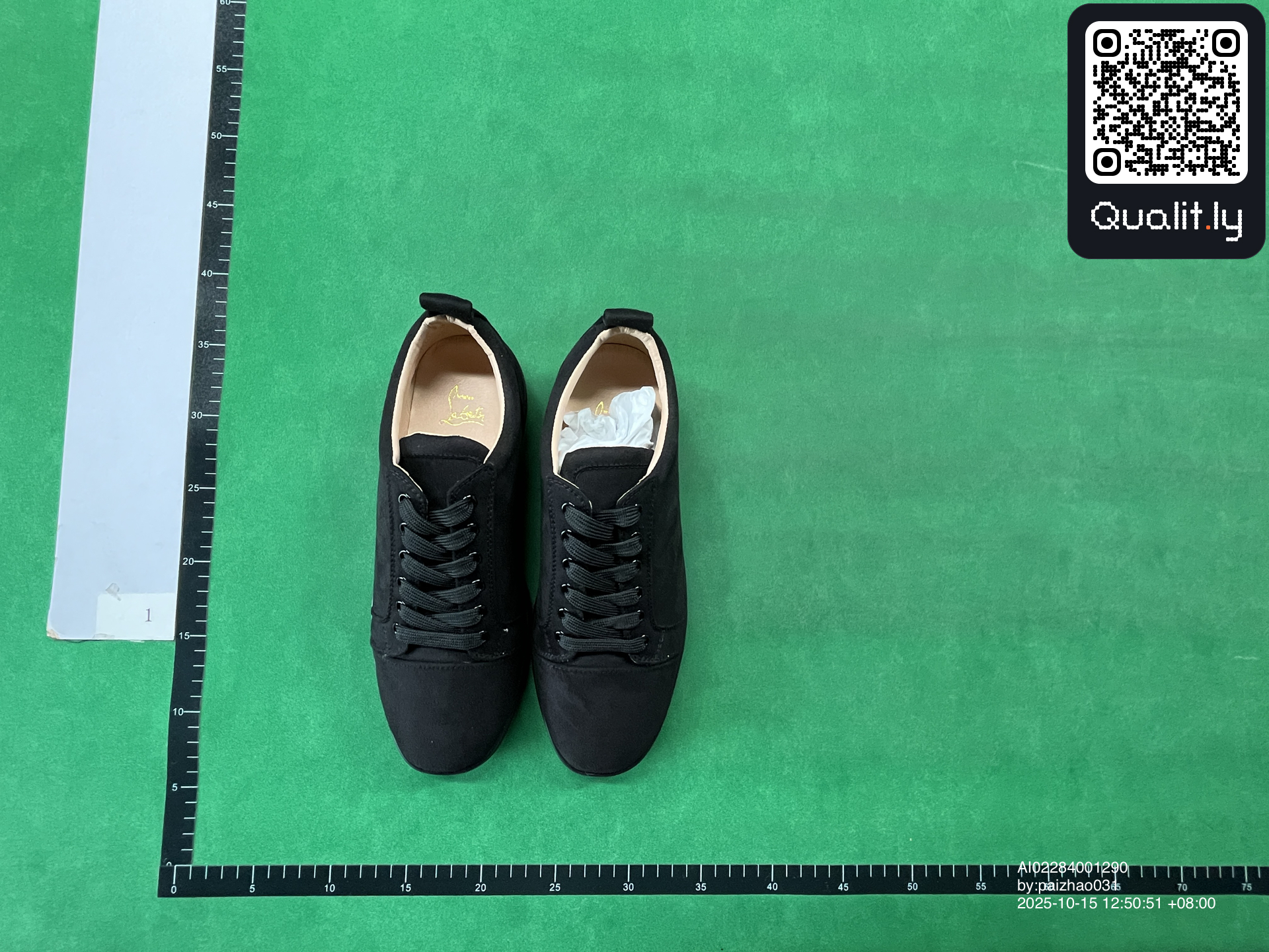 Sneakers — QC-foto 1 av 72