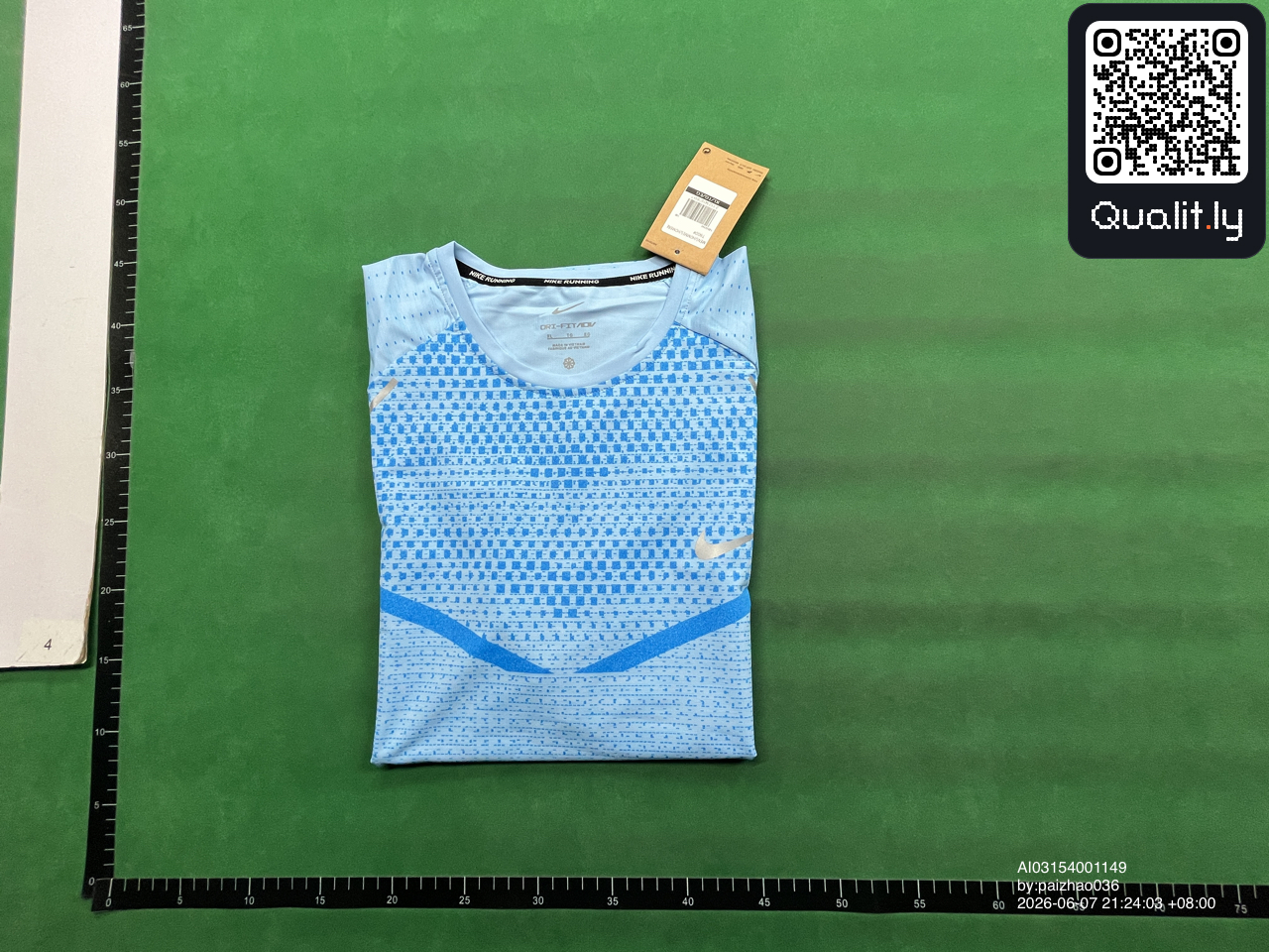 Tricou — fotografie QC 1 din 36