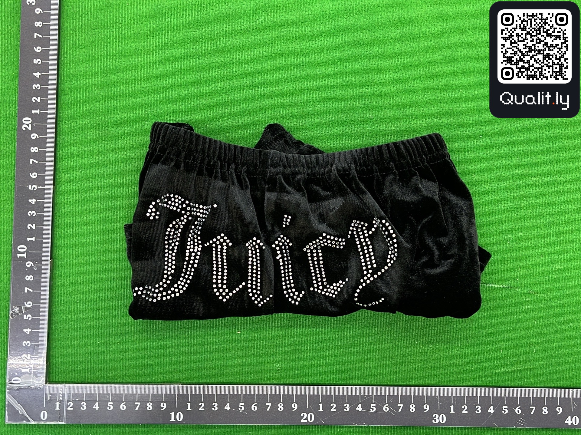 Shorts QC photo 1 of 15