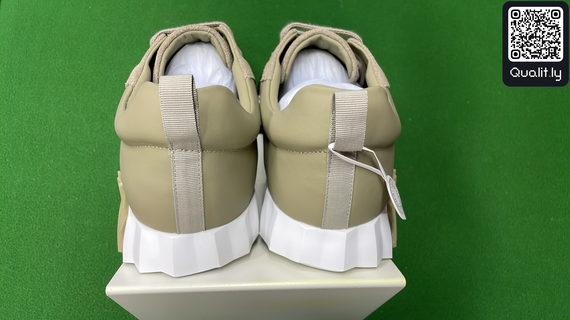 Sneakersy — zdjęcie QC 3 z 14