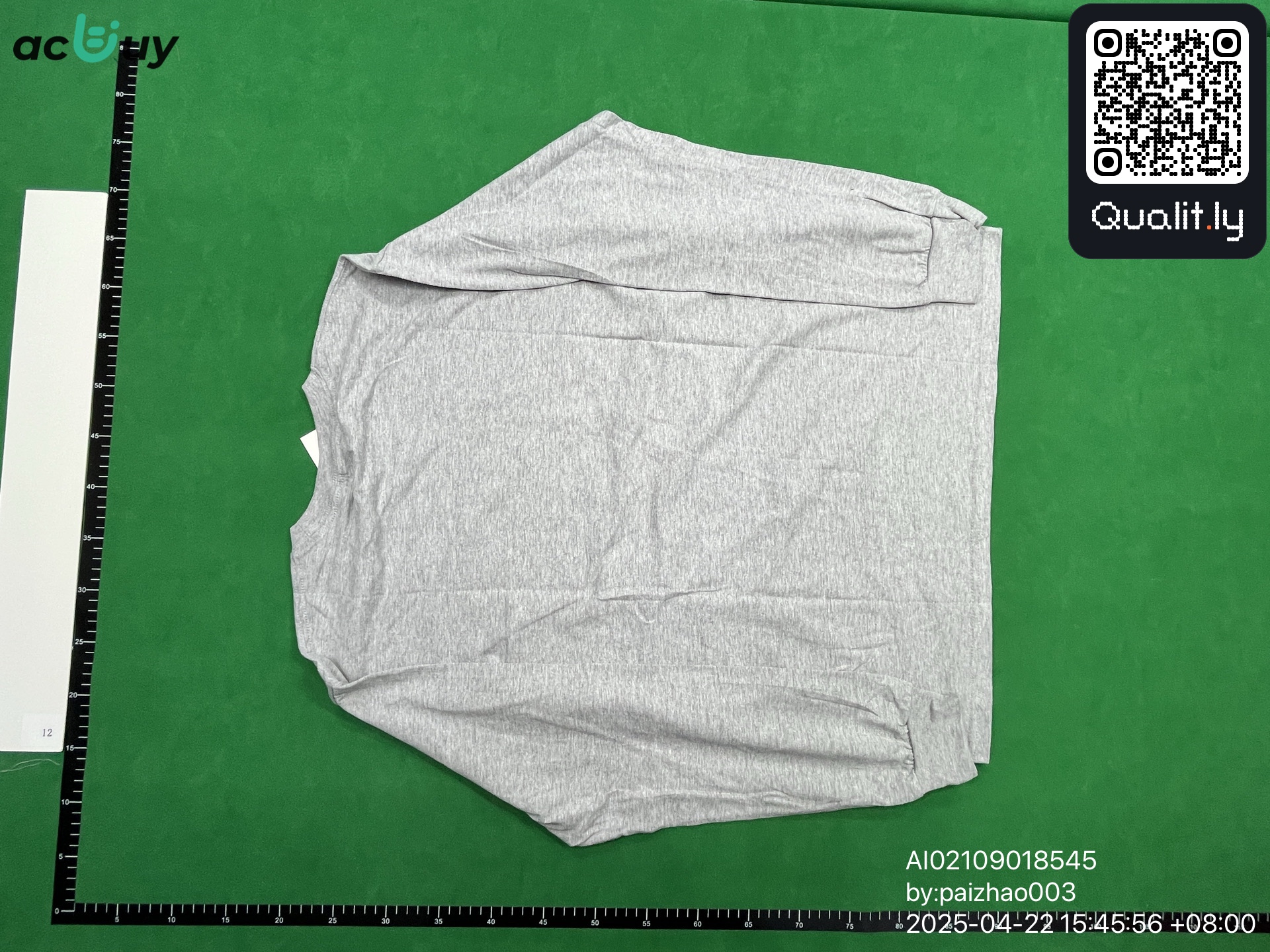 Tシャツ QC写真 2/4