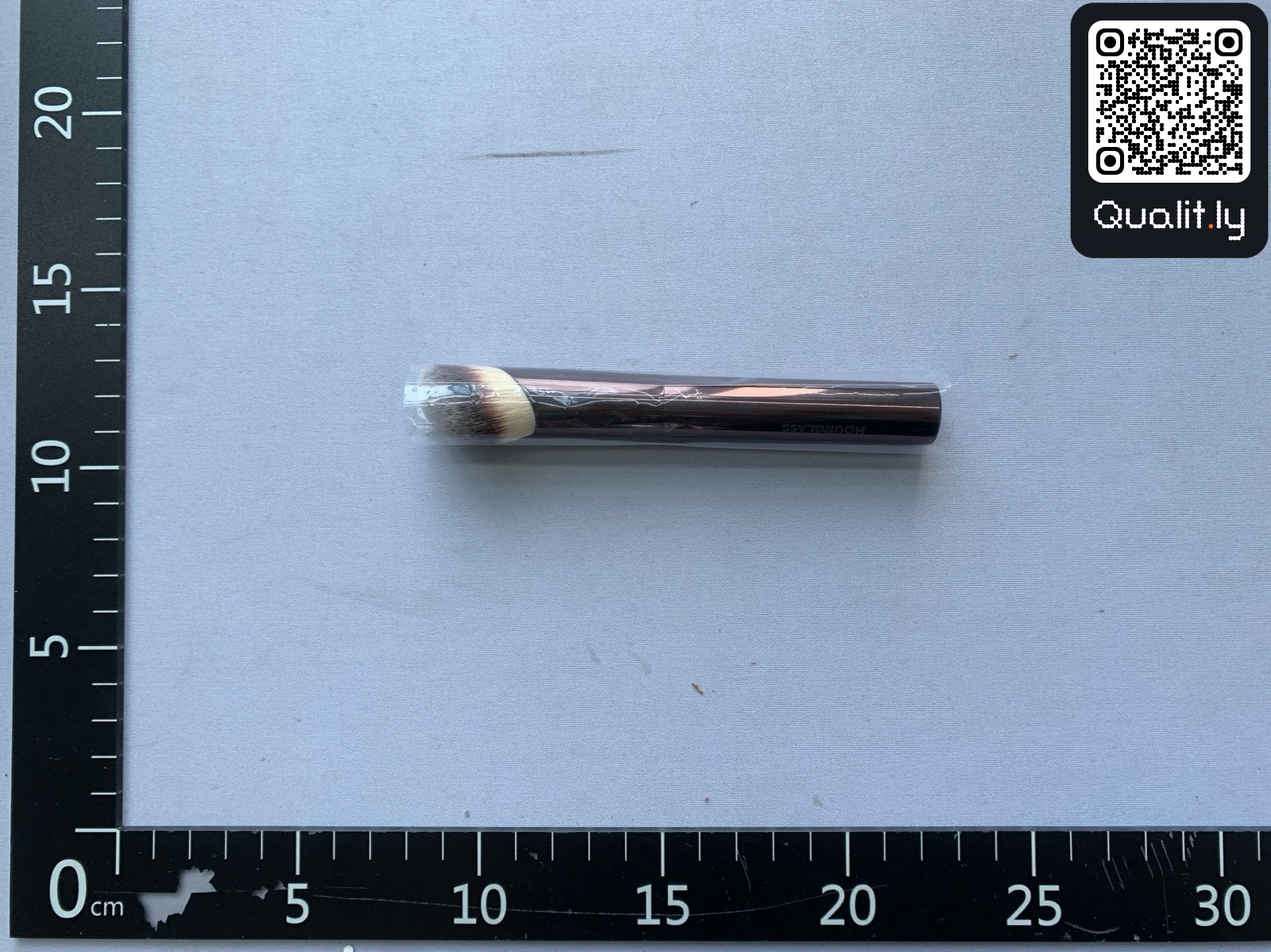 Foto QC 1 di 21