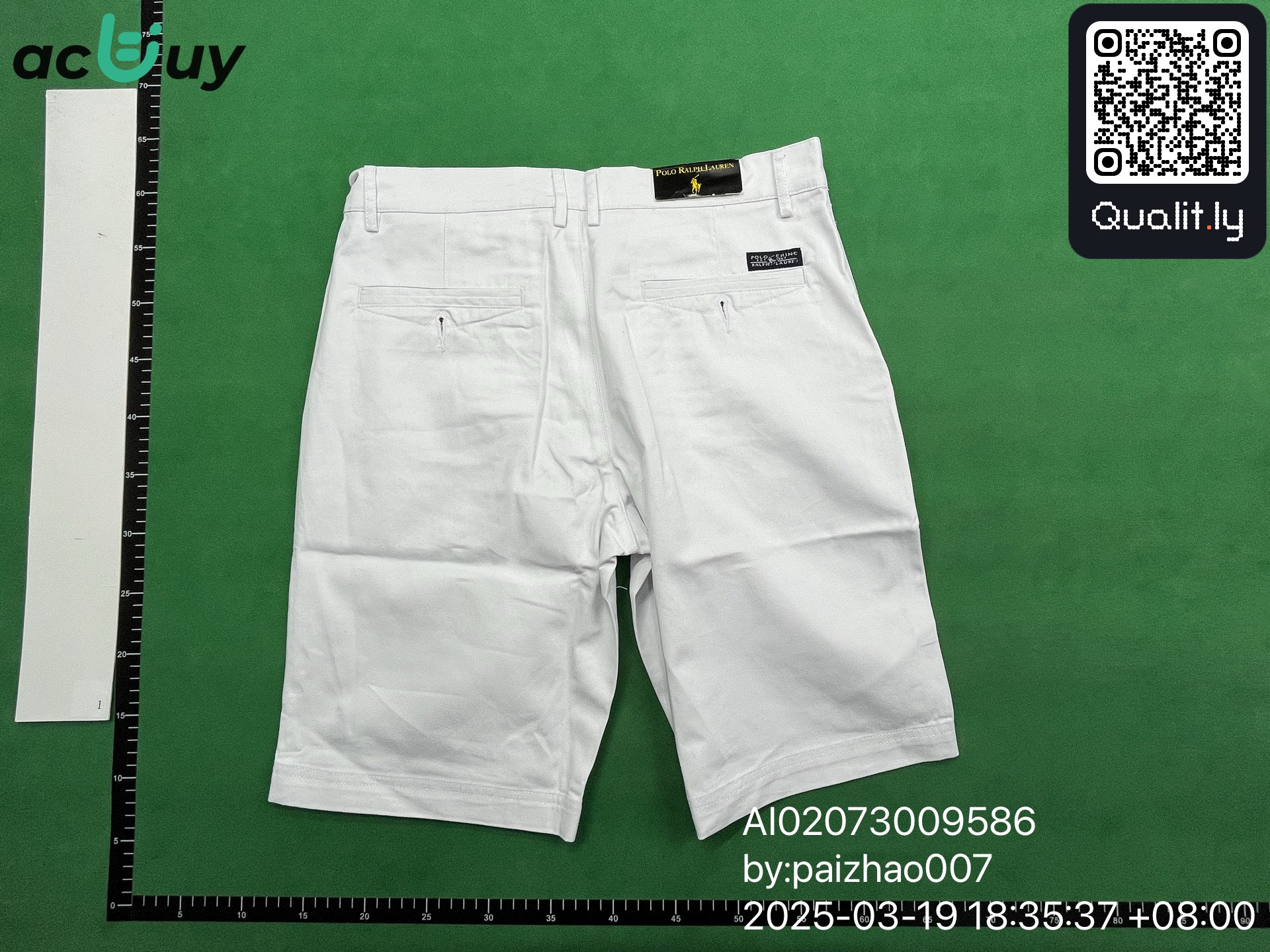 Short — photo QC 2 sur 10