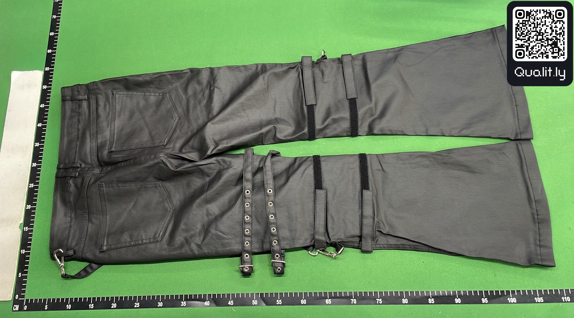 Jeans — QC-foto 3 av 4