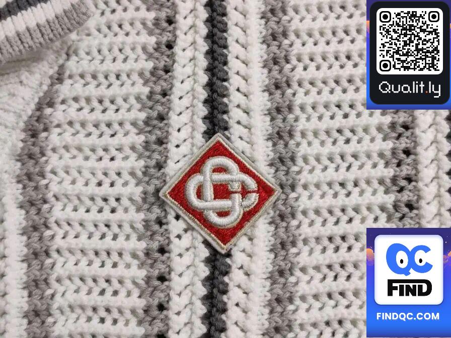 Pull — photo QC 2 sur 8
