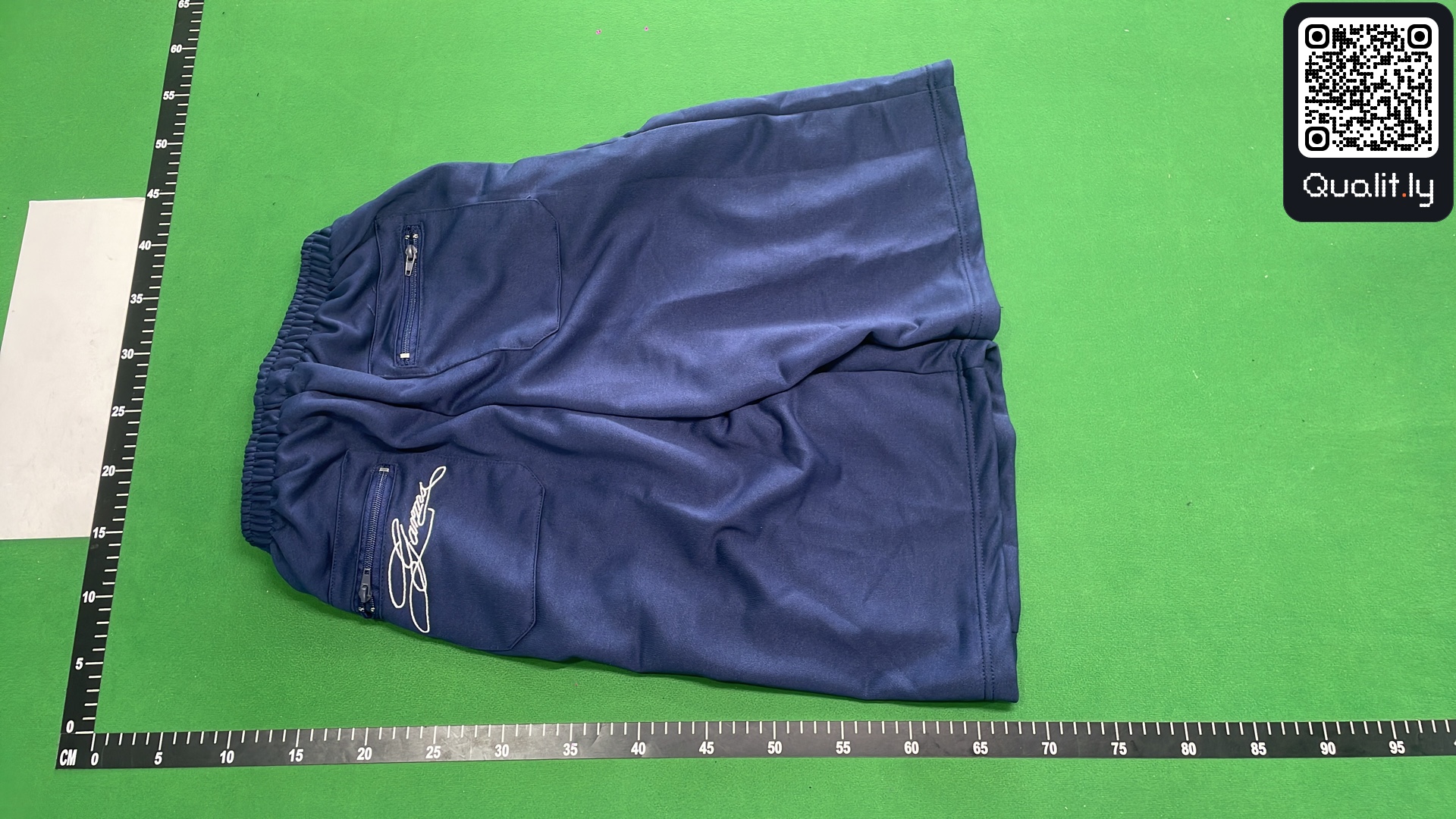 Shorts — QC-Foto 3 von 16