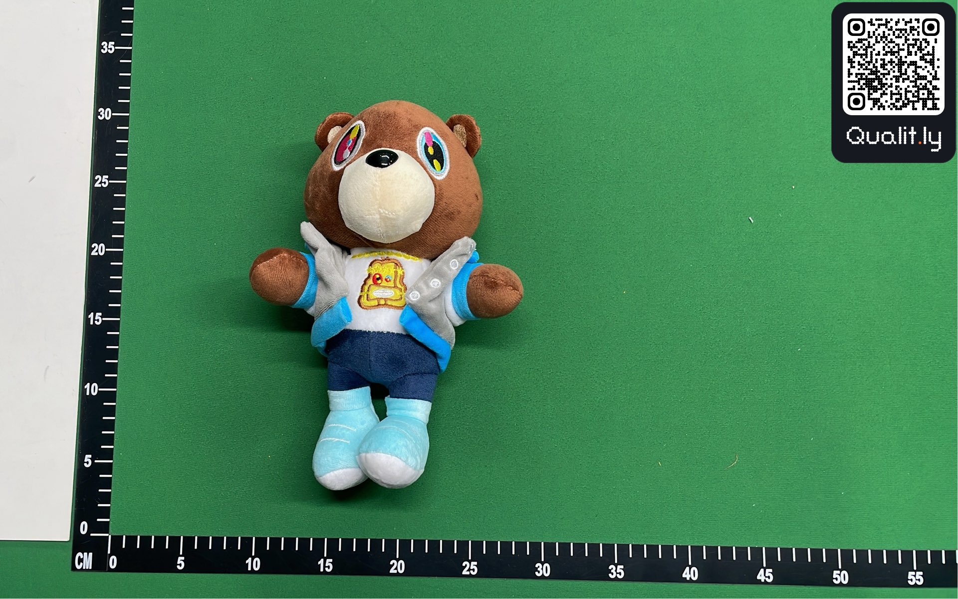 Foto QC 1 di 43