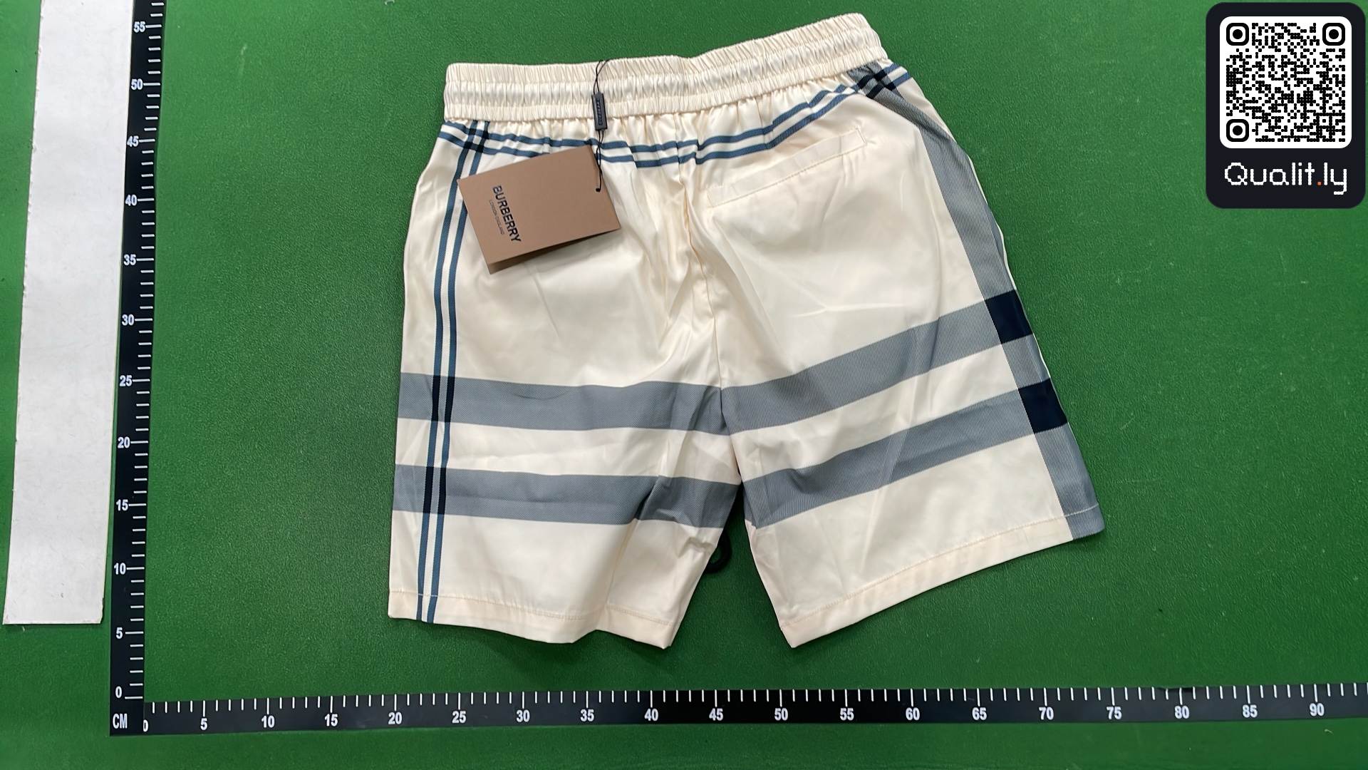 Pants QC photo 3 of 8