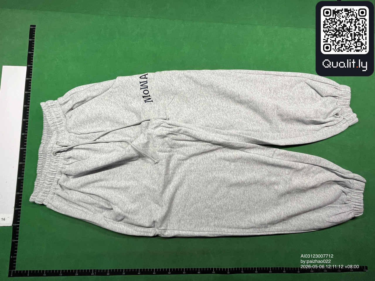 Sweat — photo QC 3 sur 8