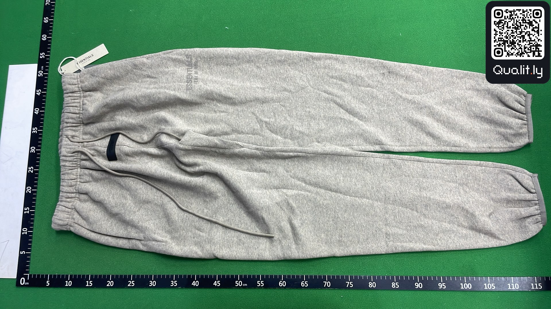 Pants QC photo 2 of 15