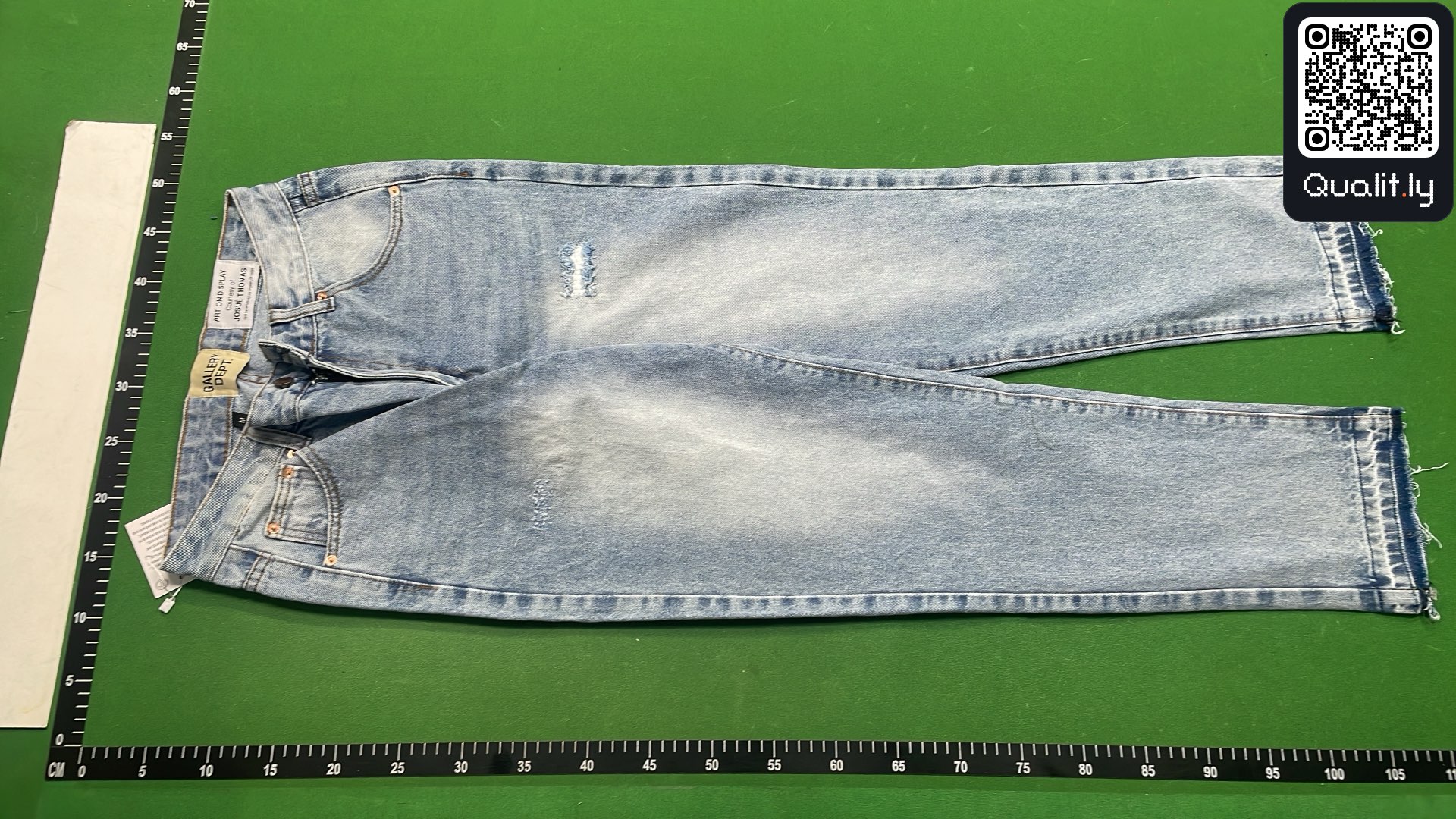 Blugi — fotografie QC 2 din 4