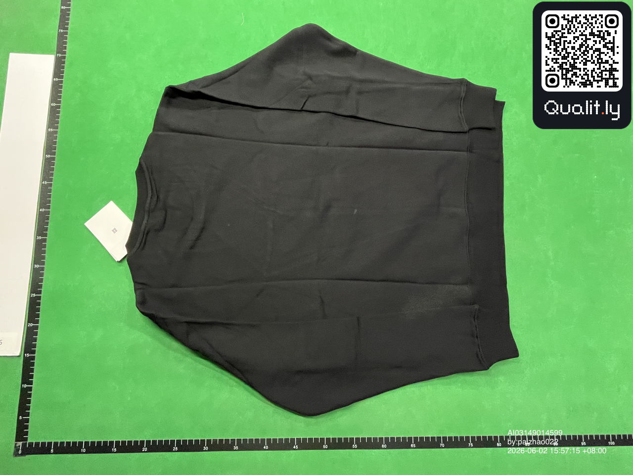 Sweater QC photo 2 of 34