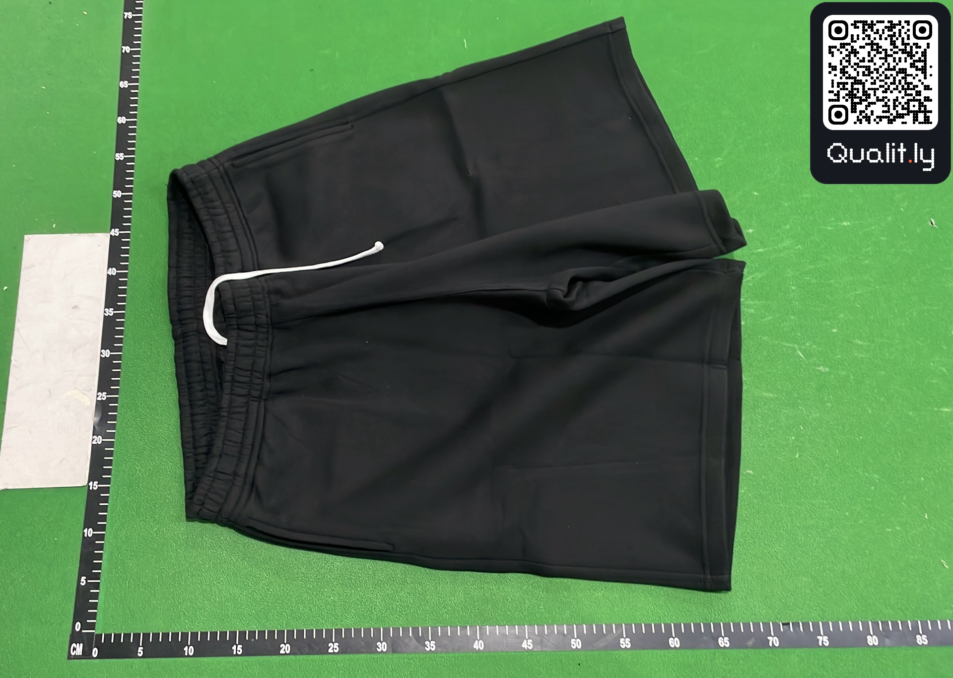 Shorts QC photo 2 of 46