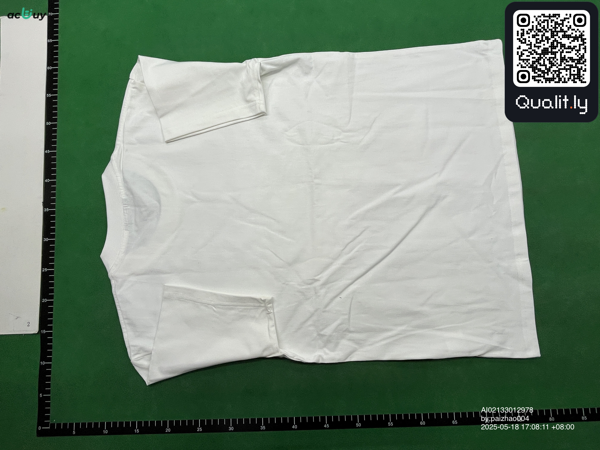 T-Shirt — QC-Foto 2 von 8
