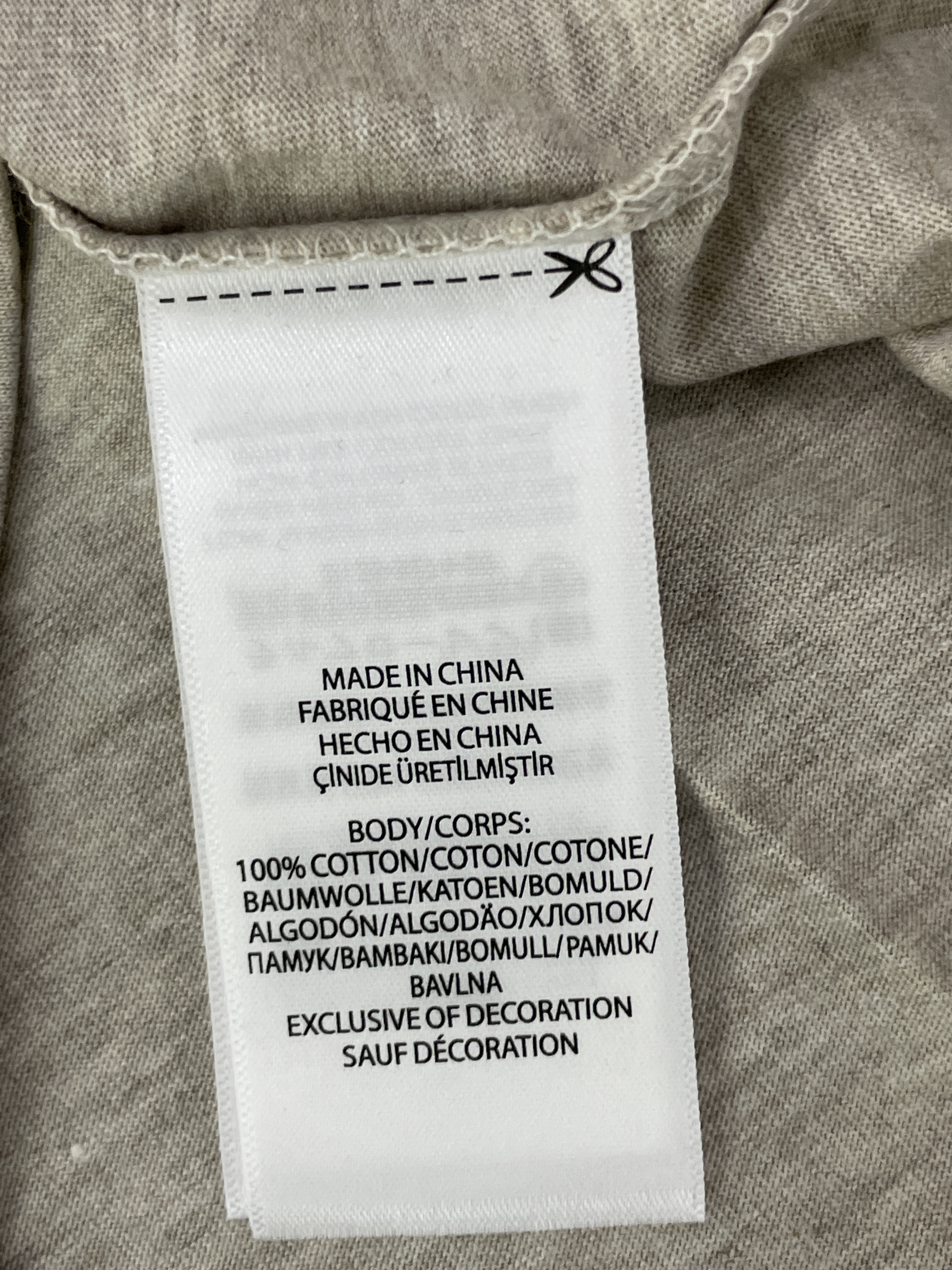 T-Shirt — QC-Foto 3 von 23