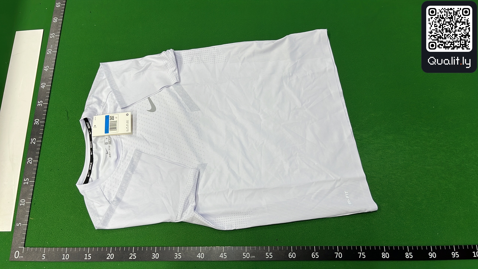 T-shirt — photo QC 2 sur 4