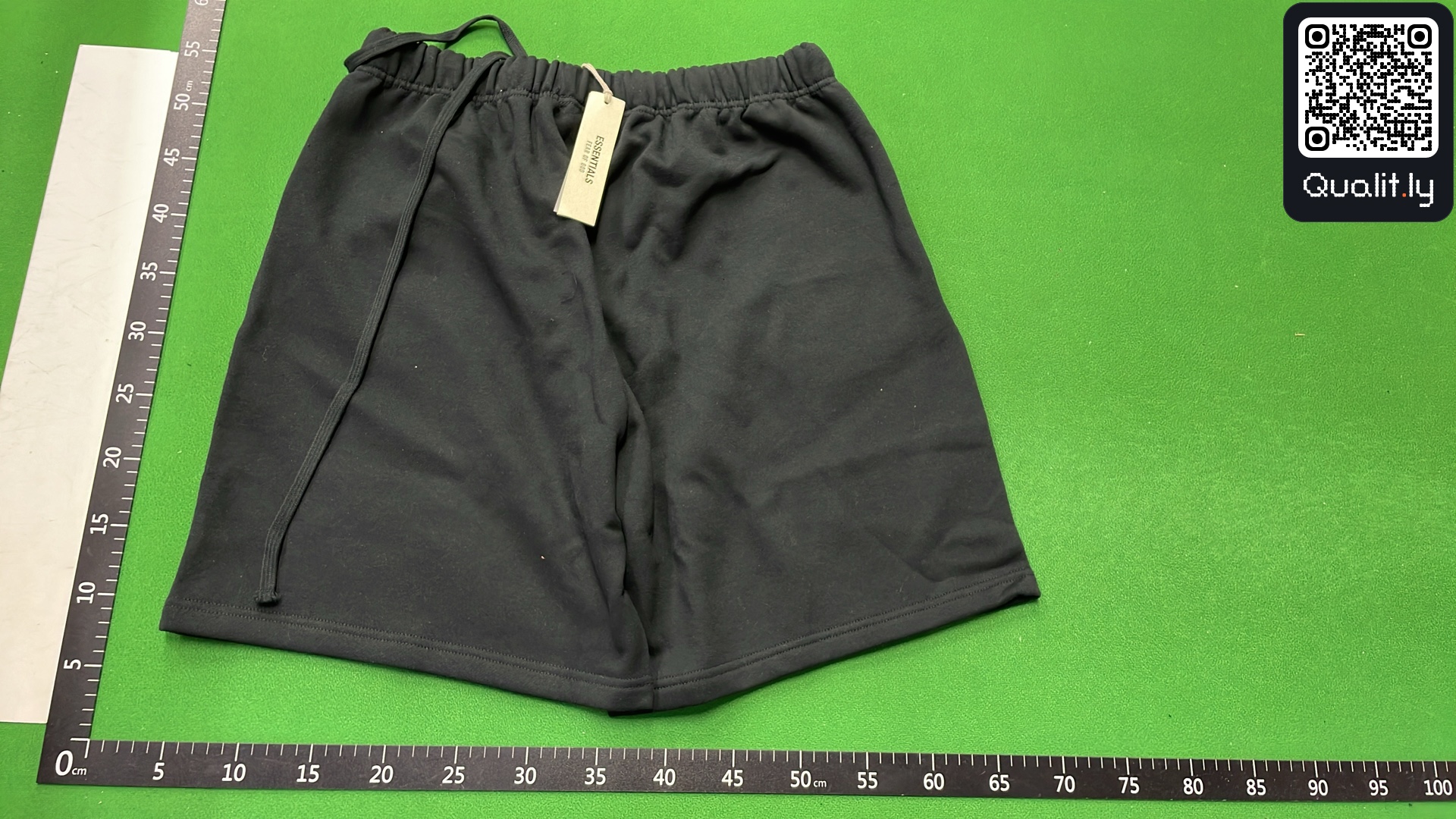 Pantaloncini — foto QC 3 di 18