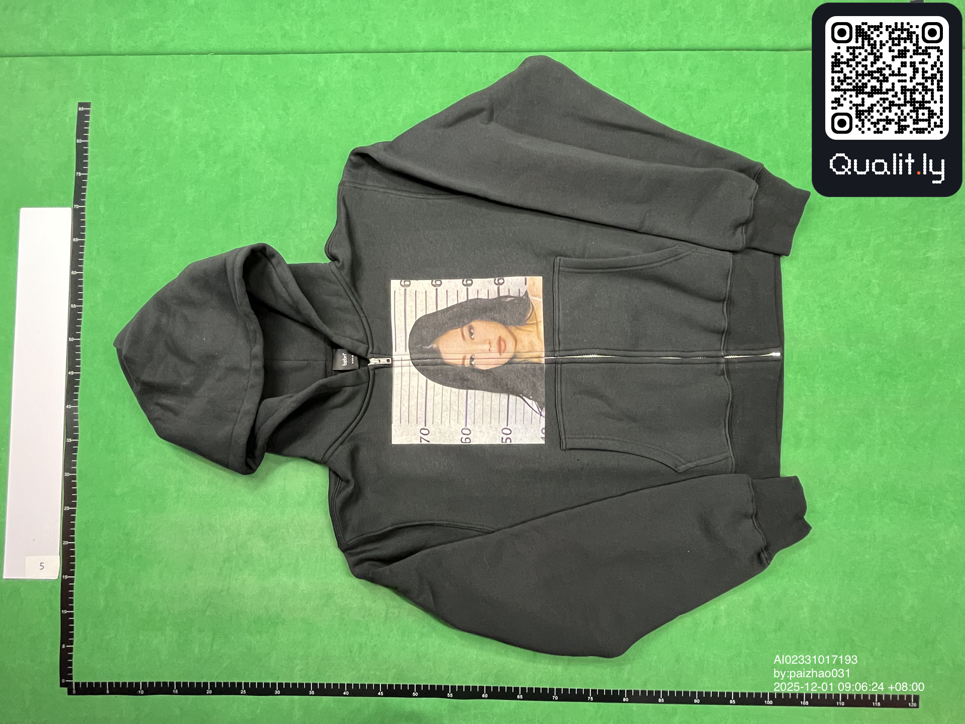 Hoodie — QC-foto 3 av 18