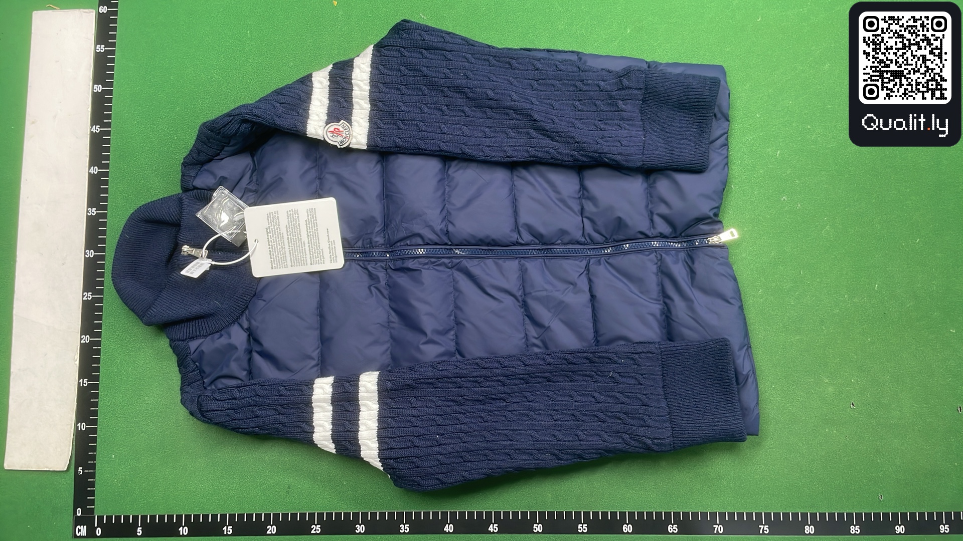 Sweater QC photo 2 of 4