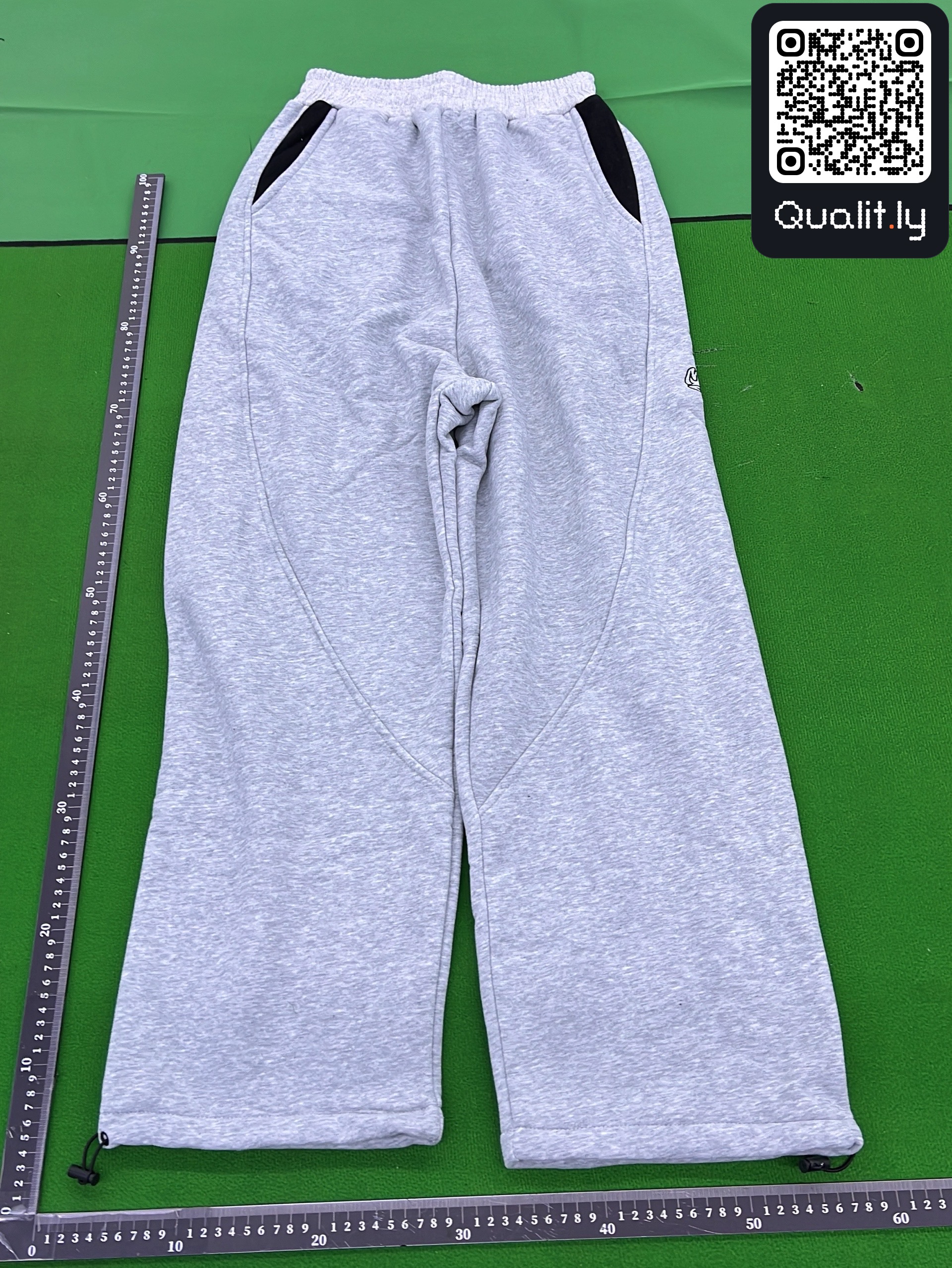 Hoodie — QC-Foto 3 von 4