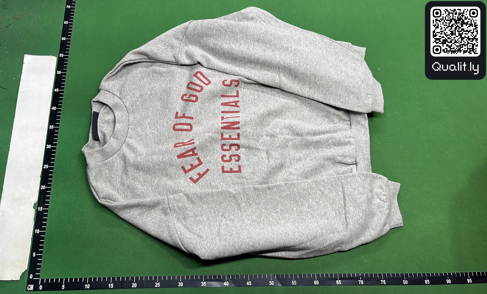Sweater — QC-foto 2 van 18