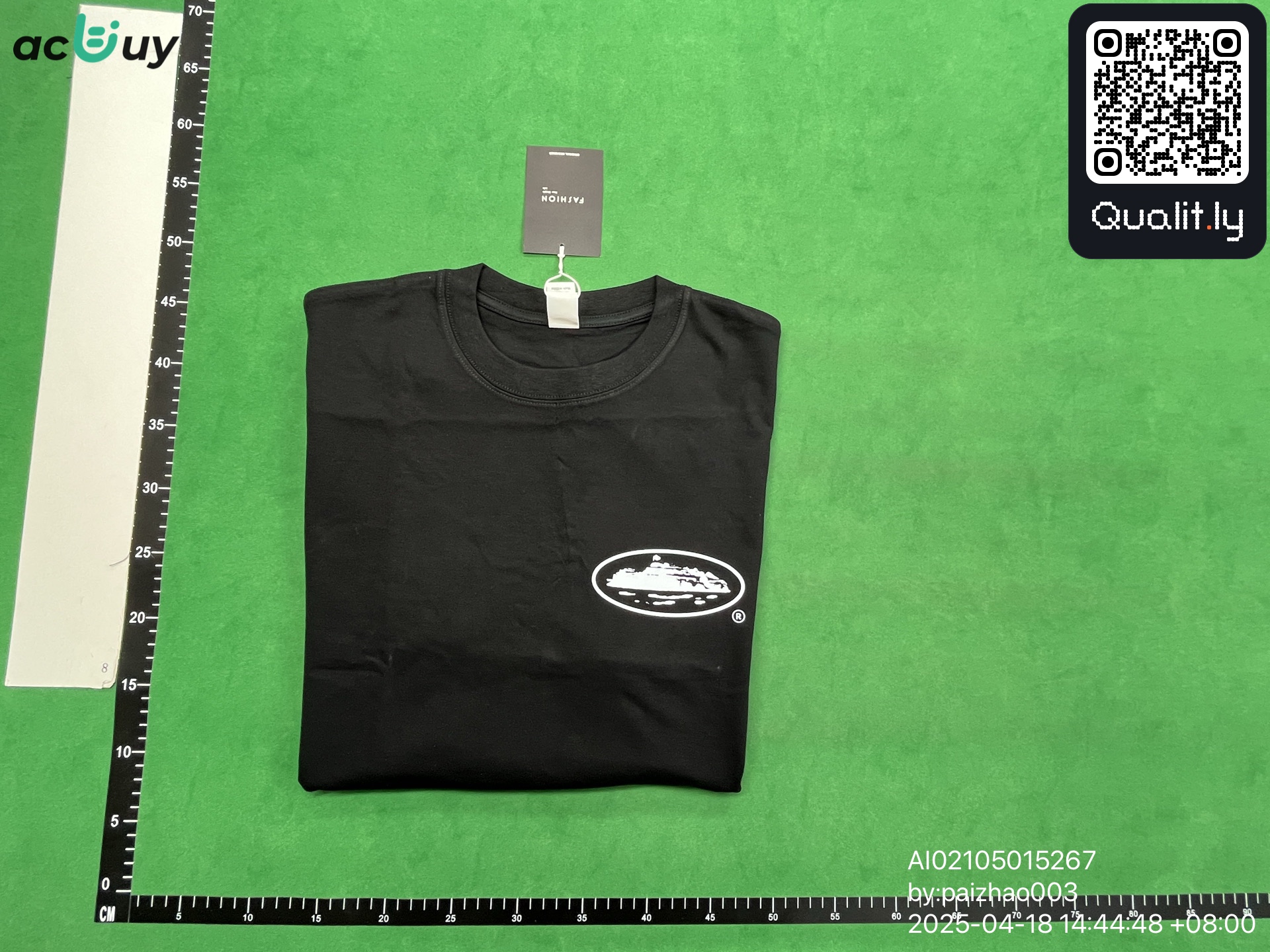 T-shirt — foto QC 1 di 4