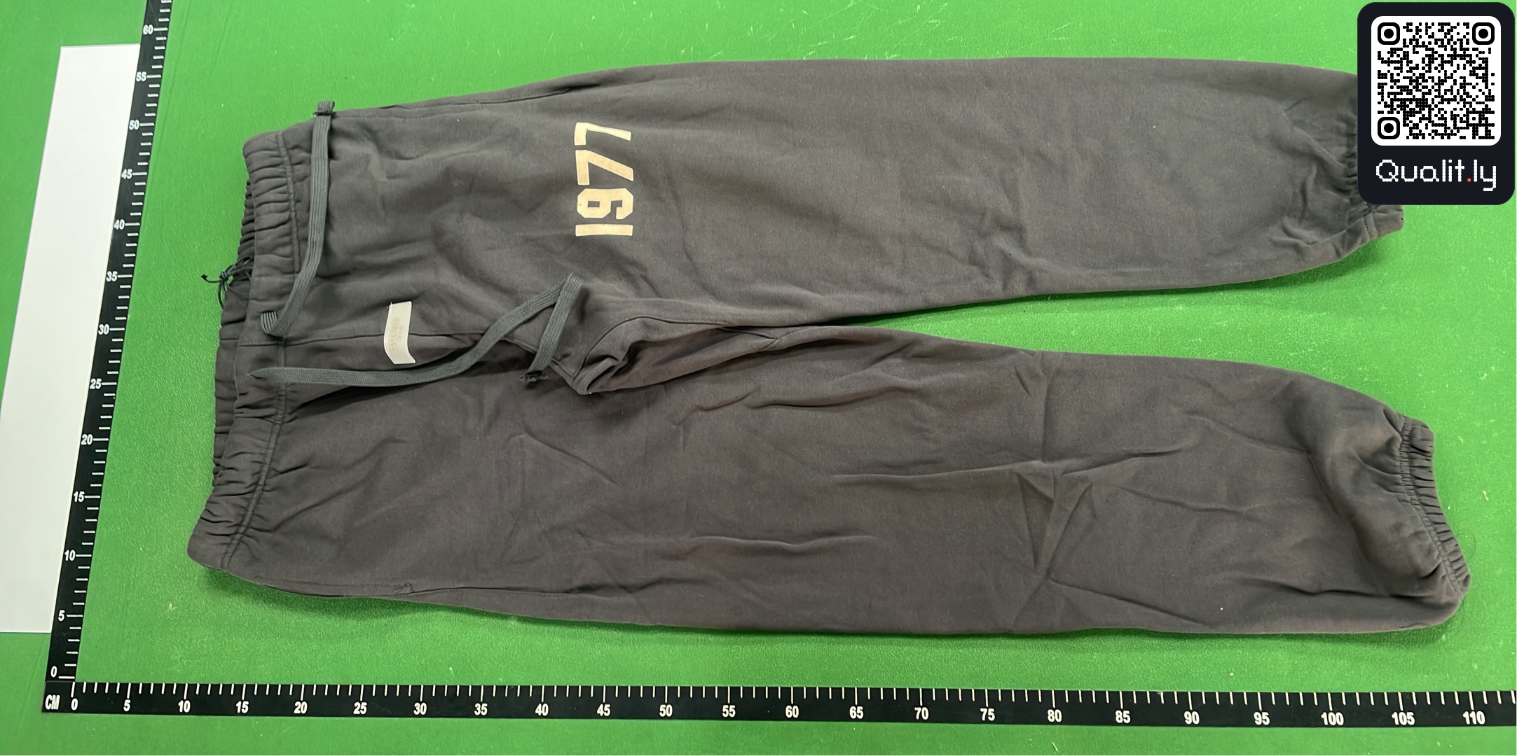 Pants QC photo 2 of 8