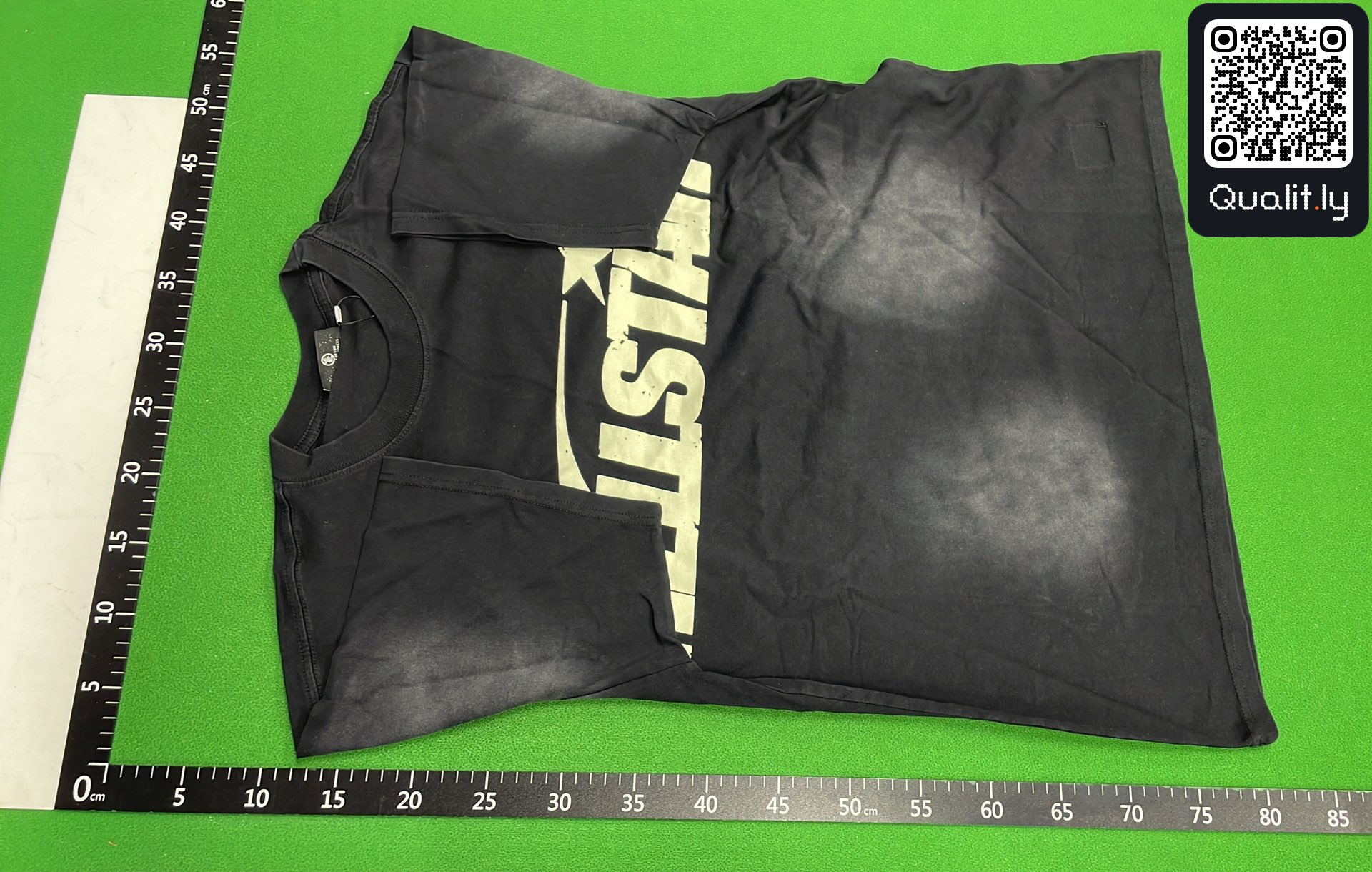 T-shirt QC photo 2 of 700