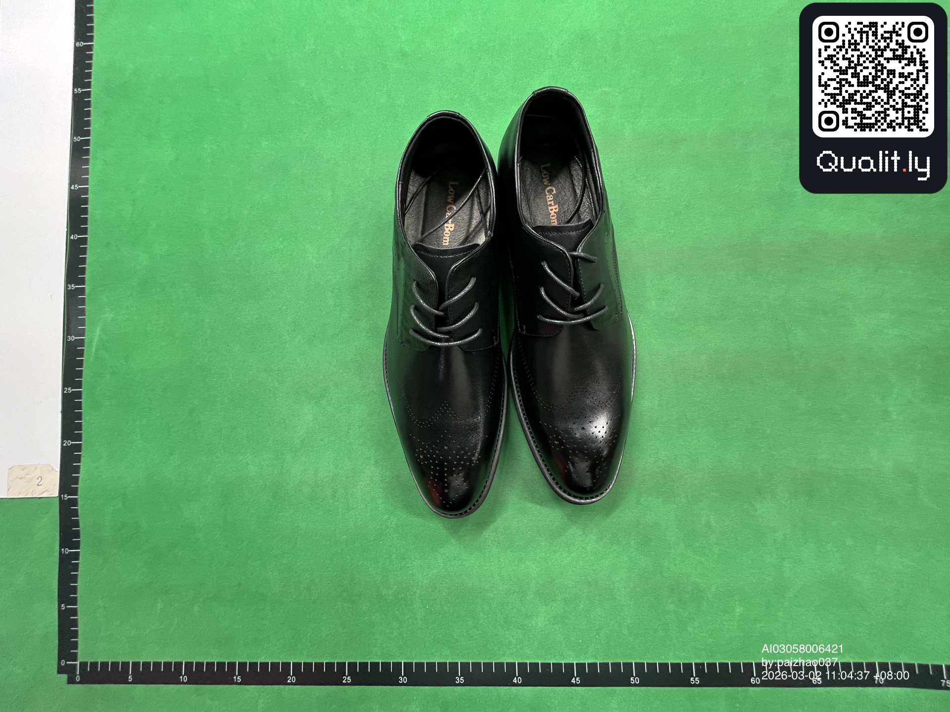 Sneakers — QC-foto 1 av 6