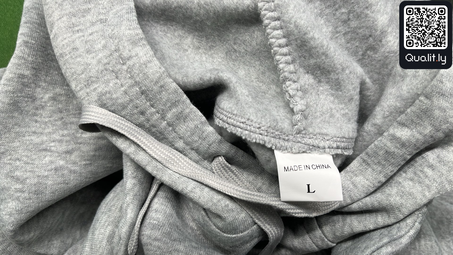 Veste — photo QC 1 sur 5
