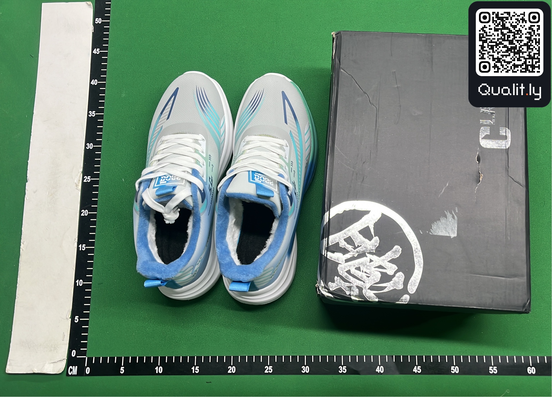 Sneakersy — zdjęcie QC 1 z 6