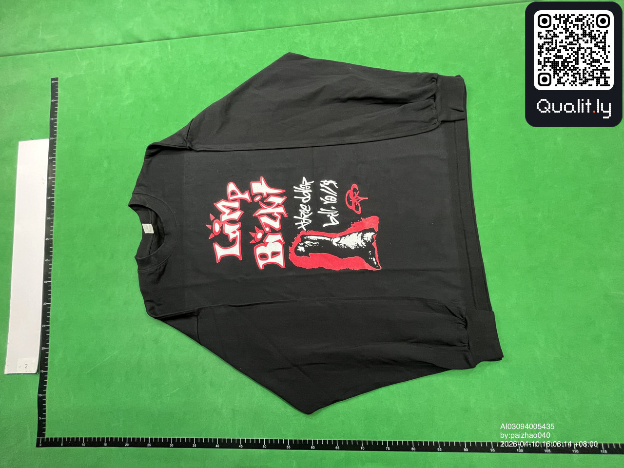 Sweater — QC-foto 3 van 4