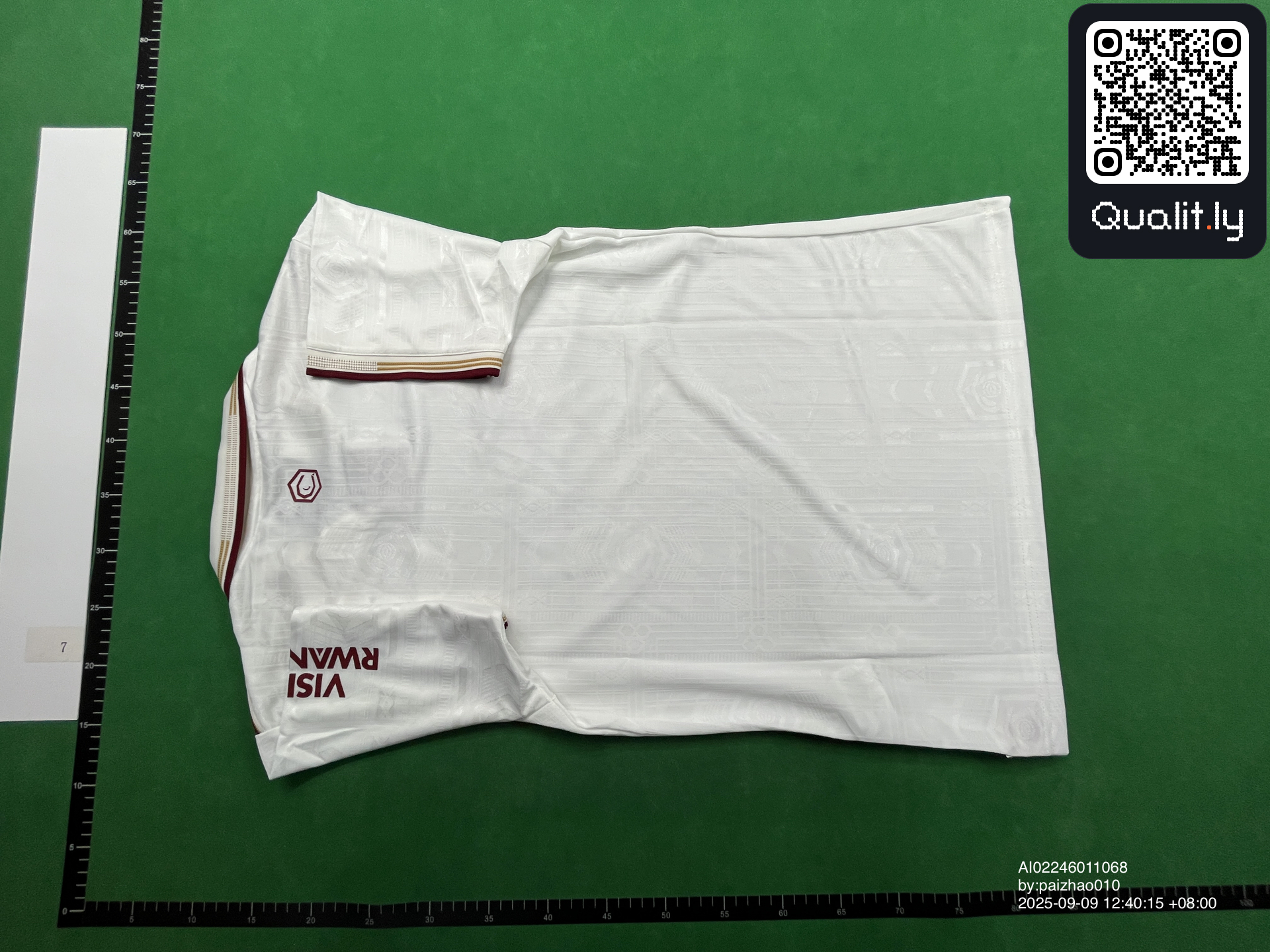 Chemise — photo QC 2 sur 8