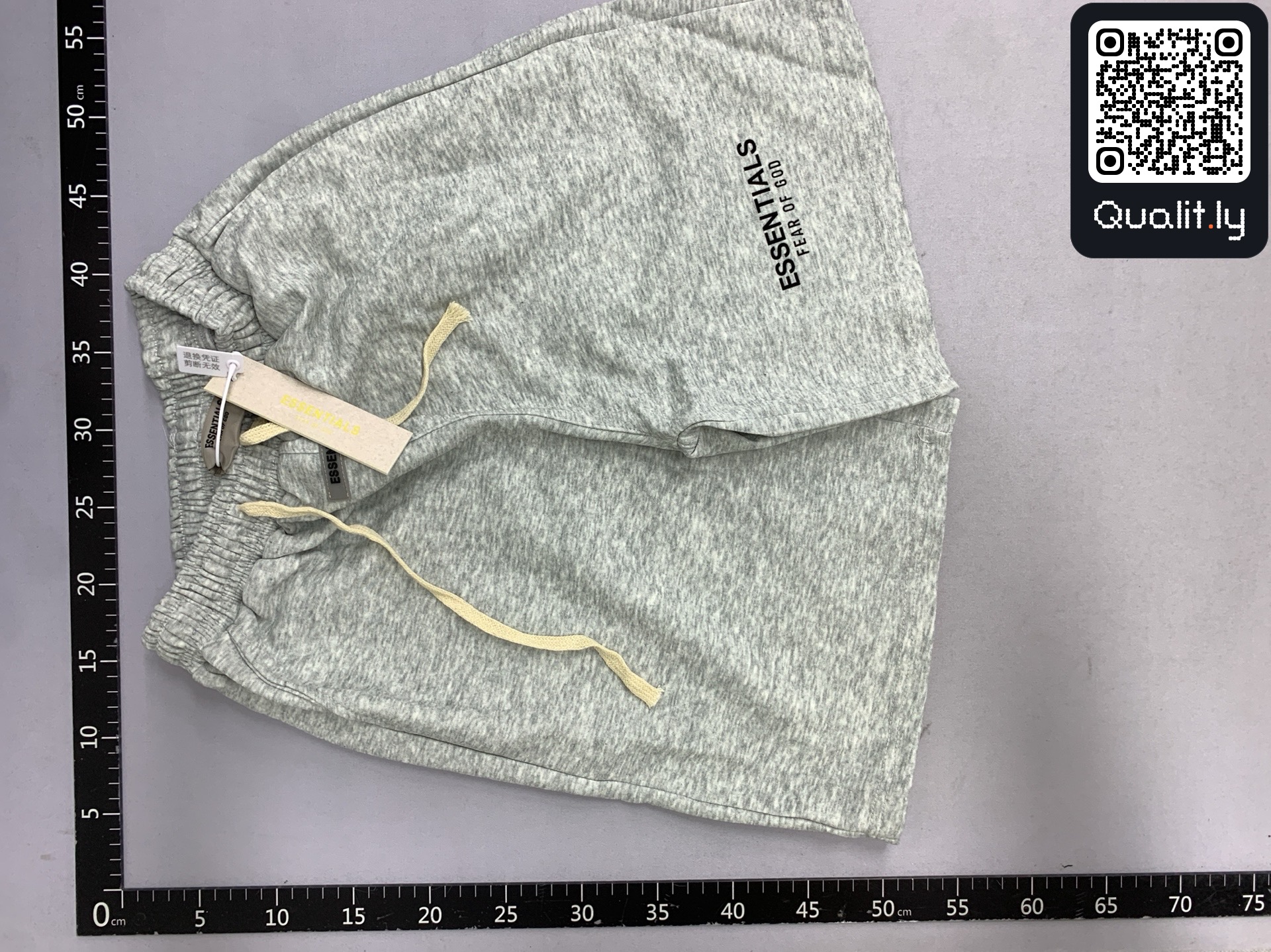 Pantaloncini — foto QC 3 di 18